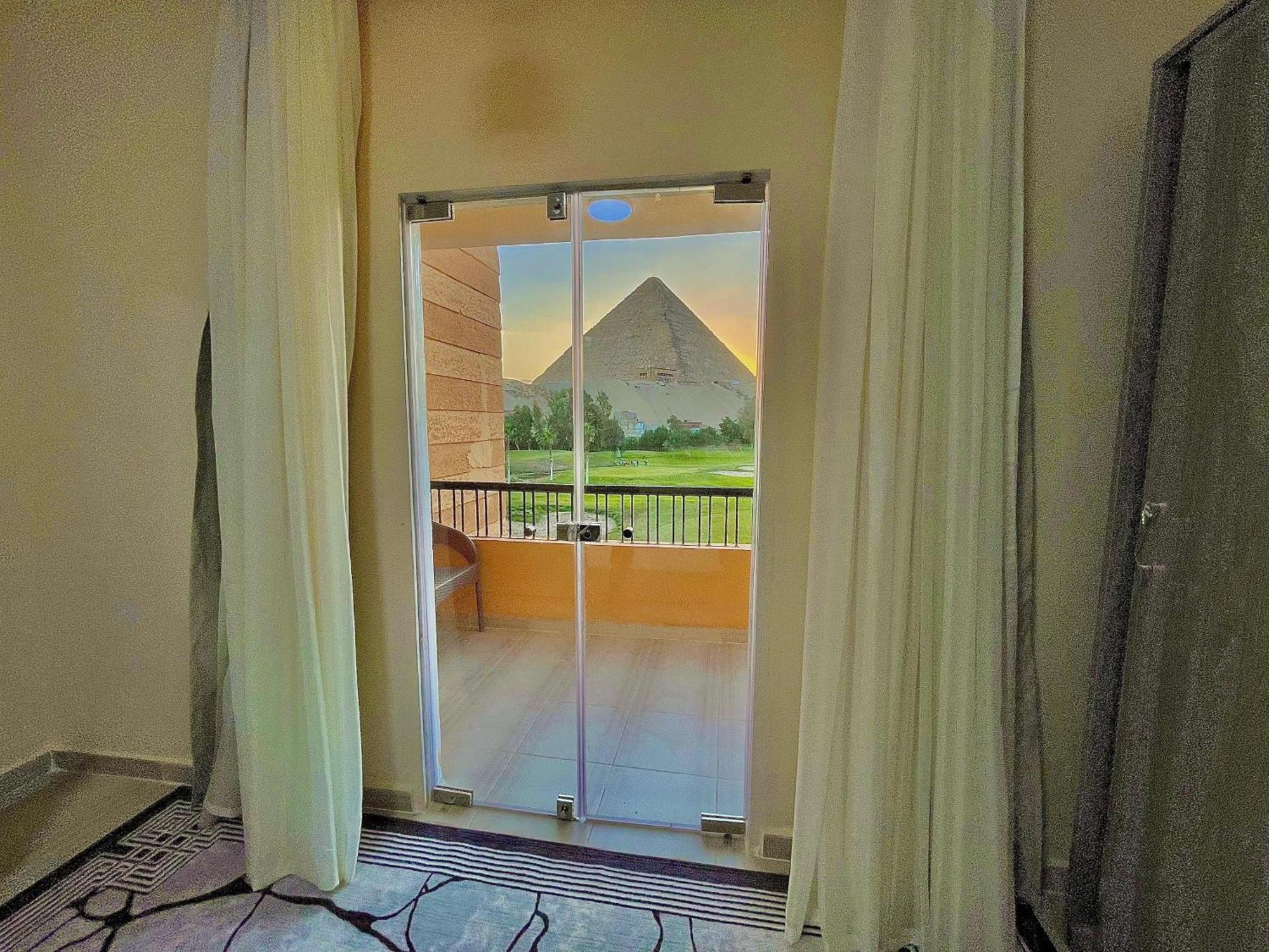 Glamour Pyramids View 3* Kafrat al Jabal