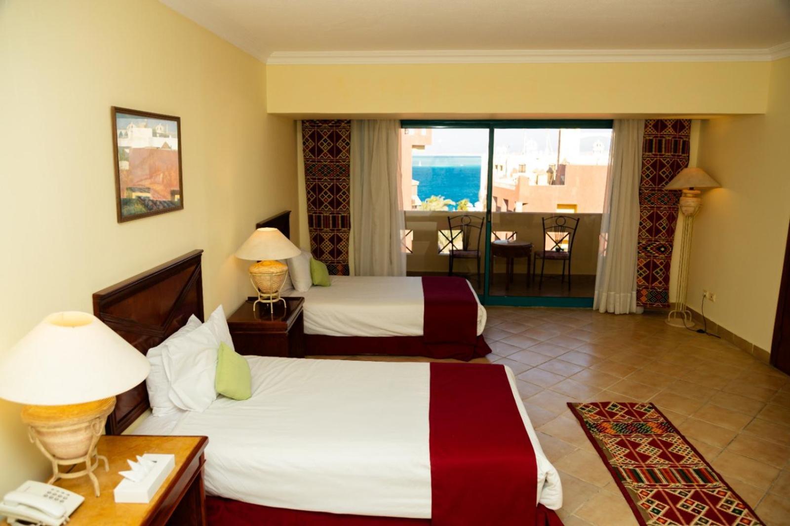 Sun & Sea And Aqua Park - 3*
