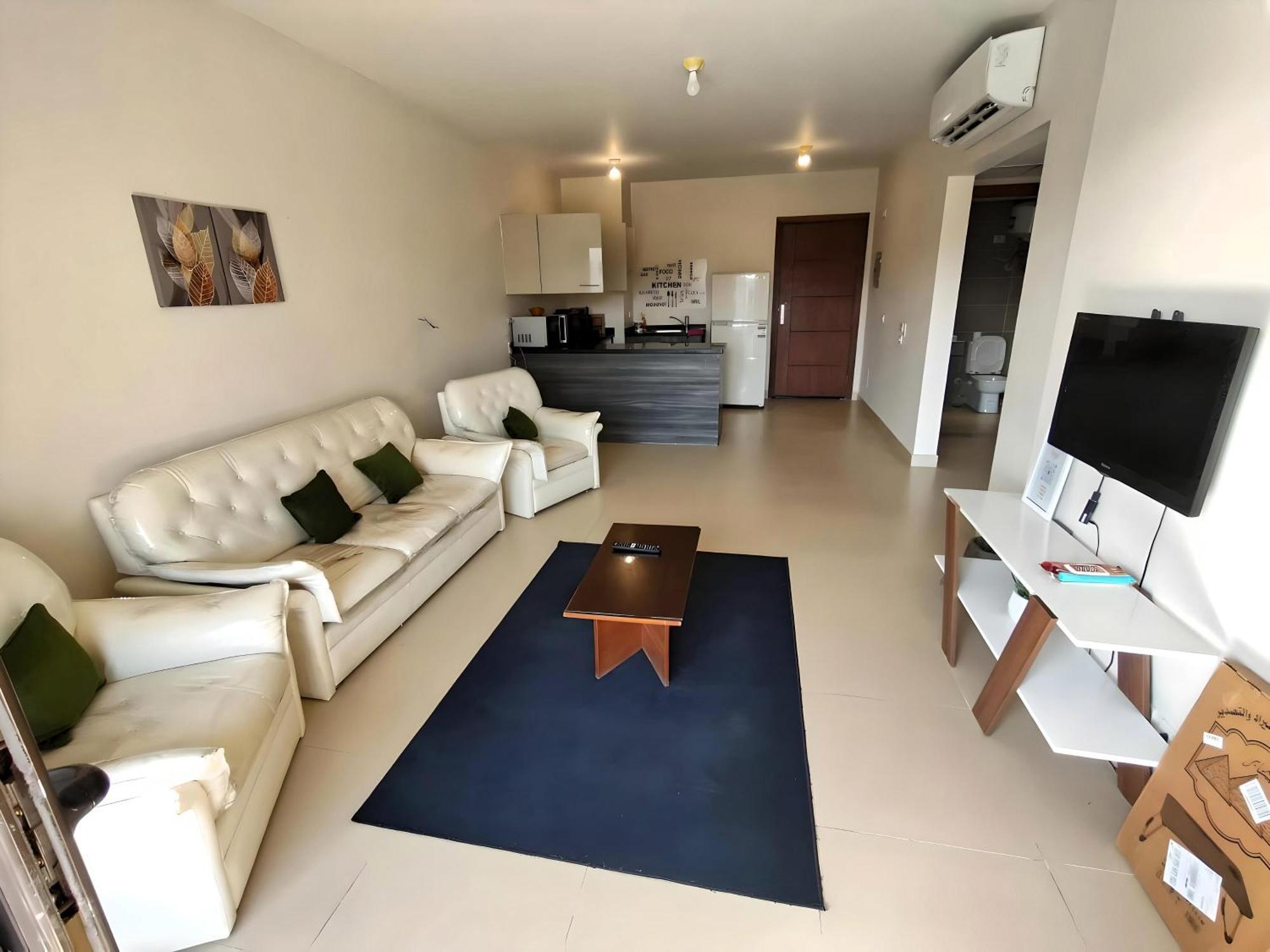 Salty Life Chalet: Poolside Two-bedroom At Azha
