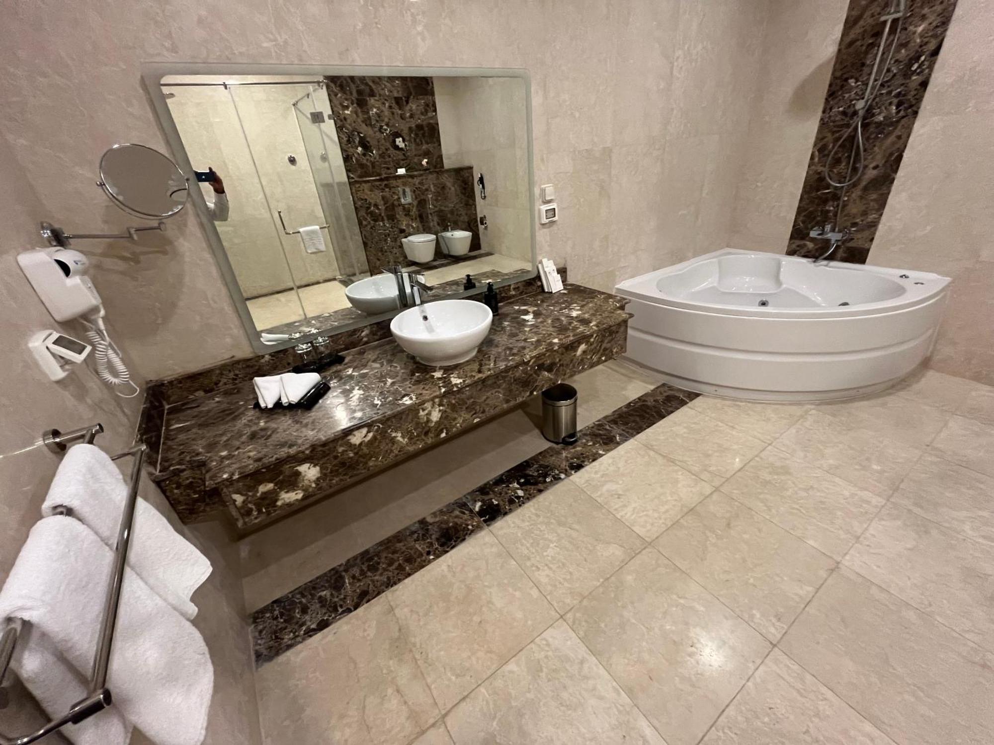 Hotel Tolip Olympic International 5*