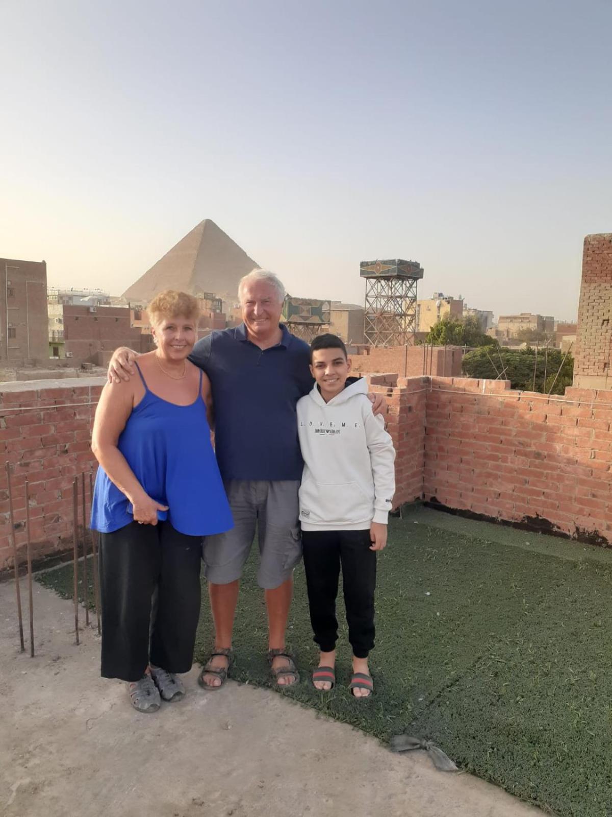 Merit Pyramids View Pansiyon Kahire