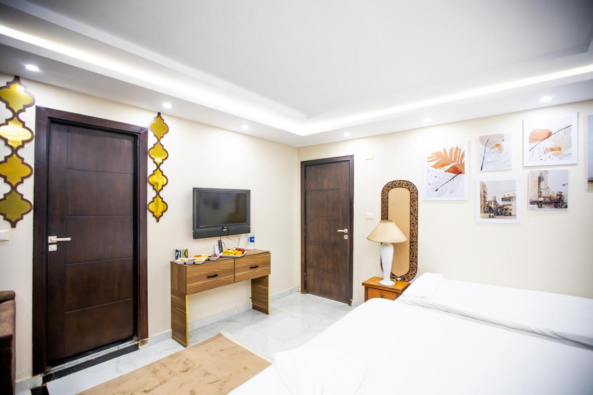 Comfort Giza Golden