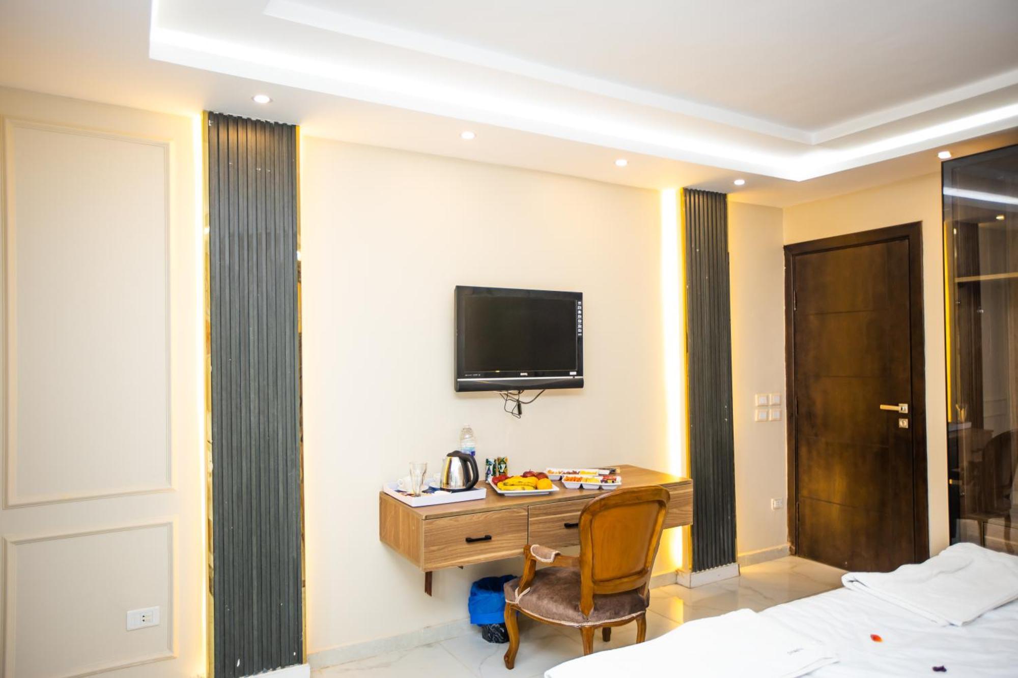 Comfort Giza Golden
