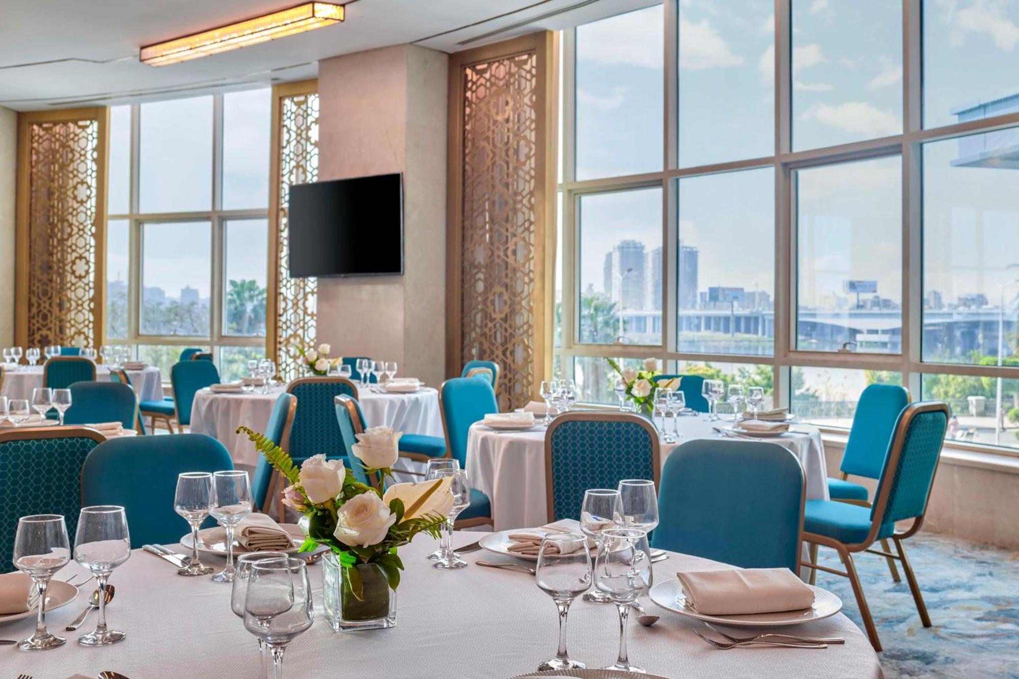 Otel Hilton Nile Maadi 5*