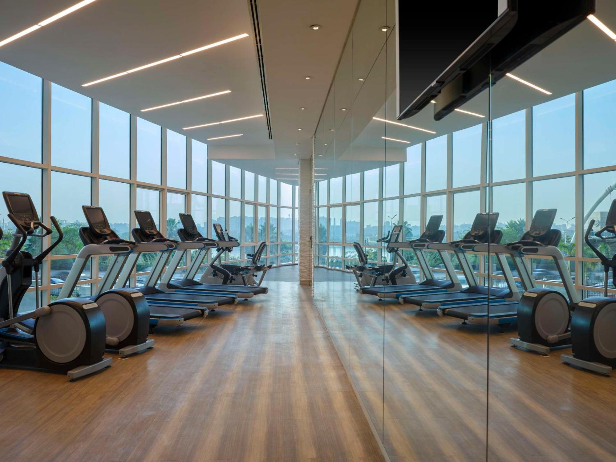 Hilton Nile Maadi Otel 5*