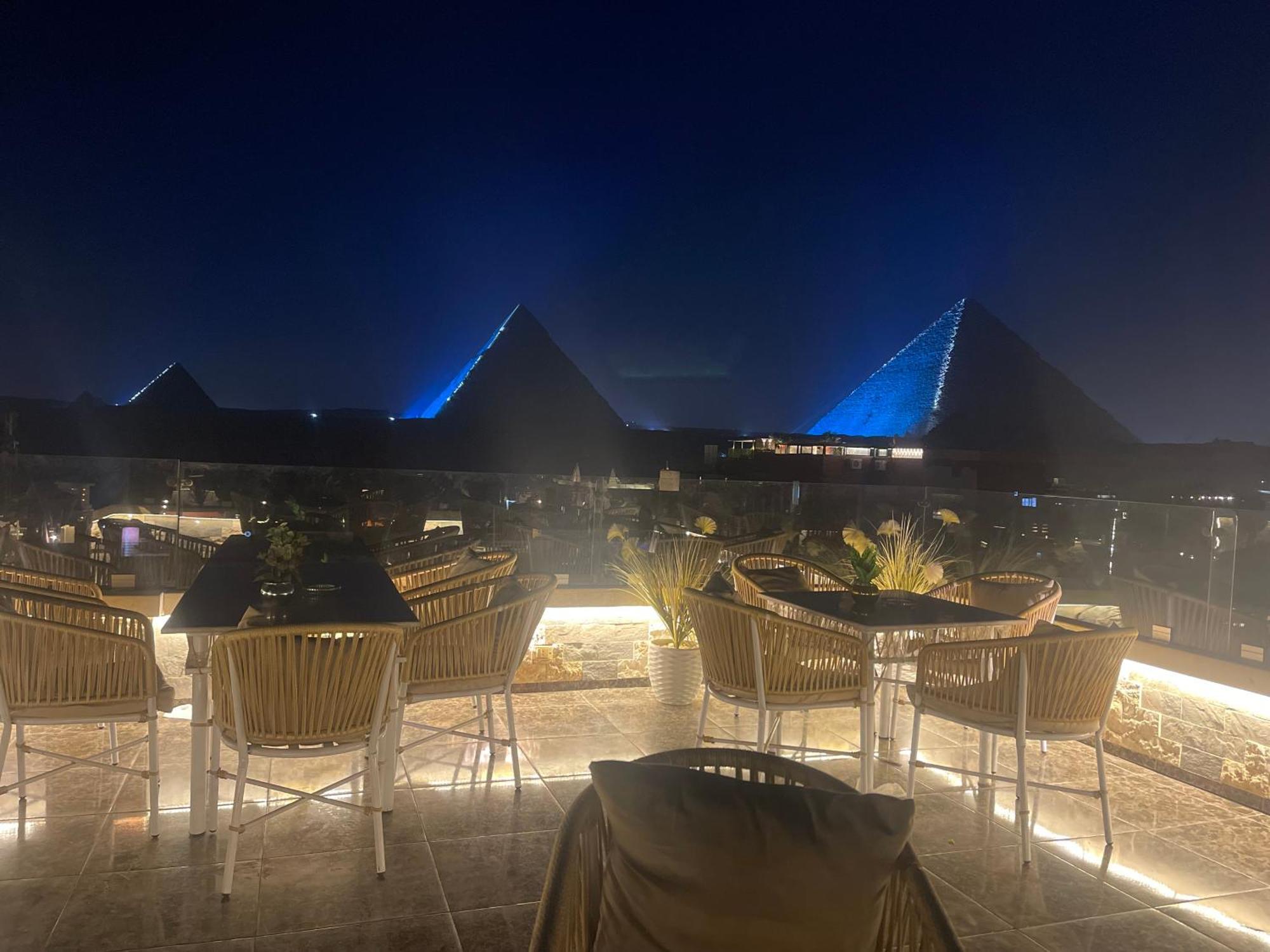 Pyramids Frühstückspension *
