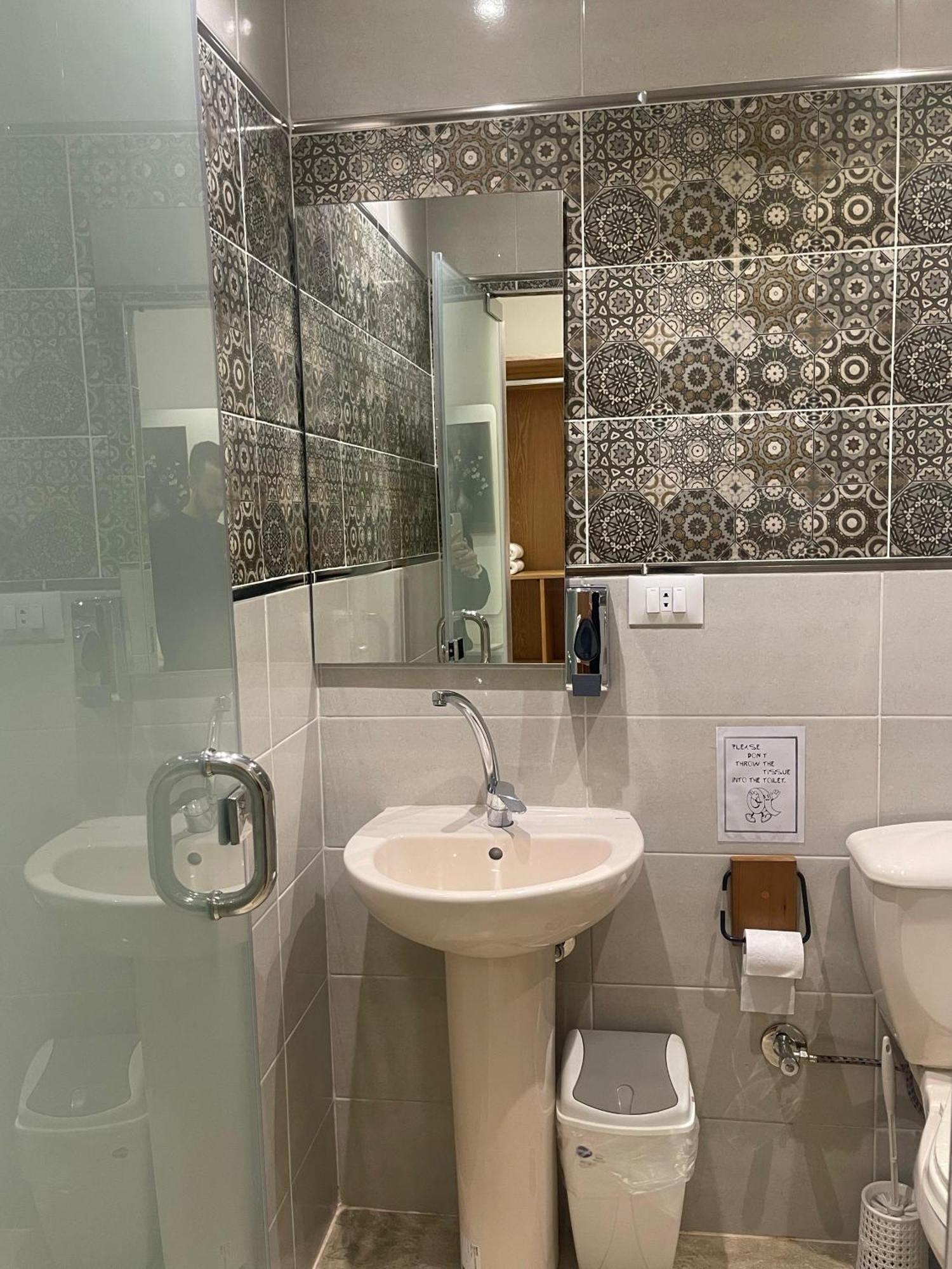 Bed & Breakfast Seven Pyramids Panoramic View Kafrat al Jabal
