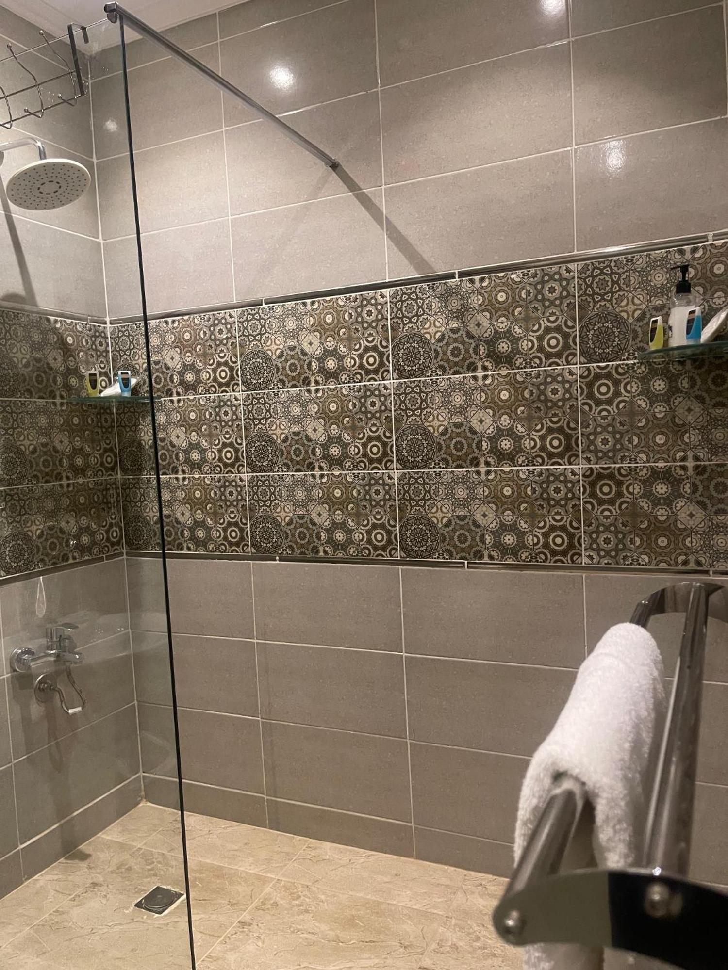 Bed & Breakfast Seven Pyramids Panoramic View Kafrat al Jabal