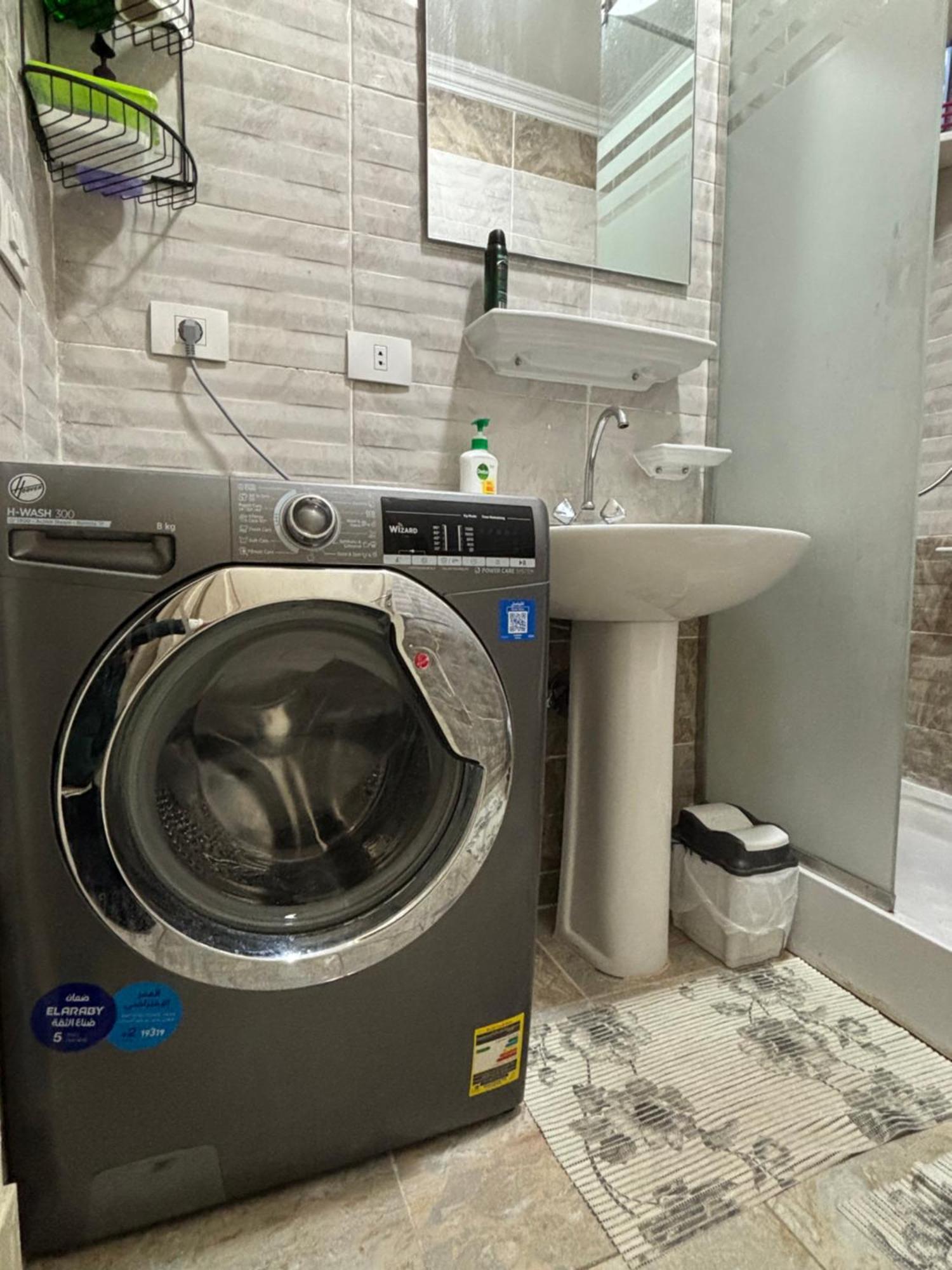 Luxury Inn: 2br Prime Location In B12 Apartment Madinaty