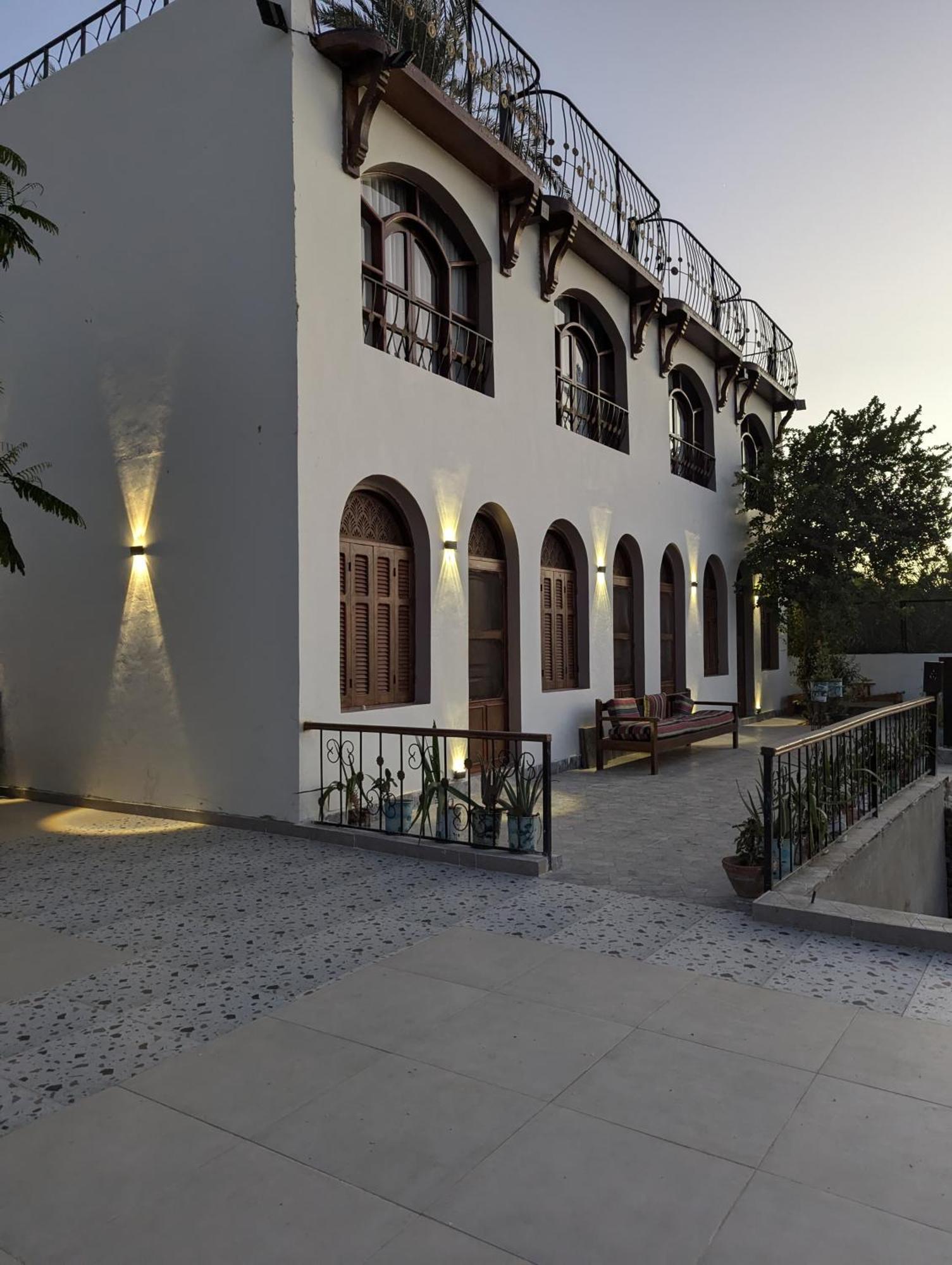 Eyaru Palace Nile View Hotel Luxor