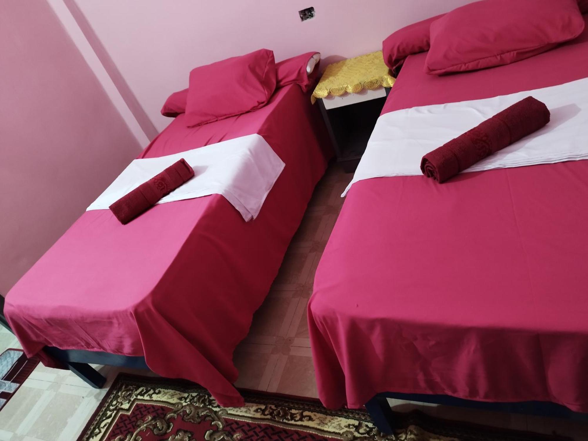 Grand Square Albergue Luxor