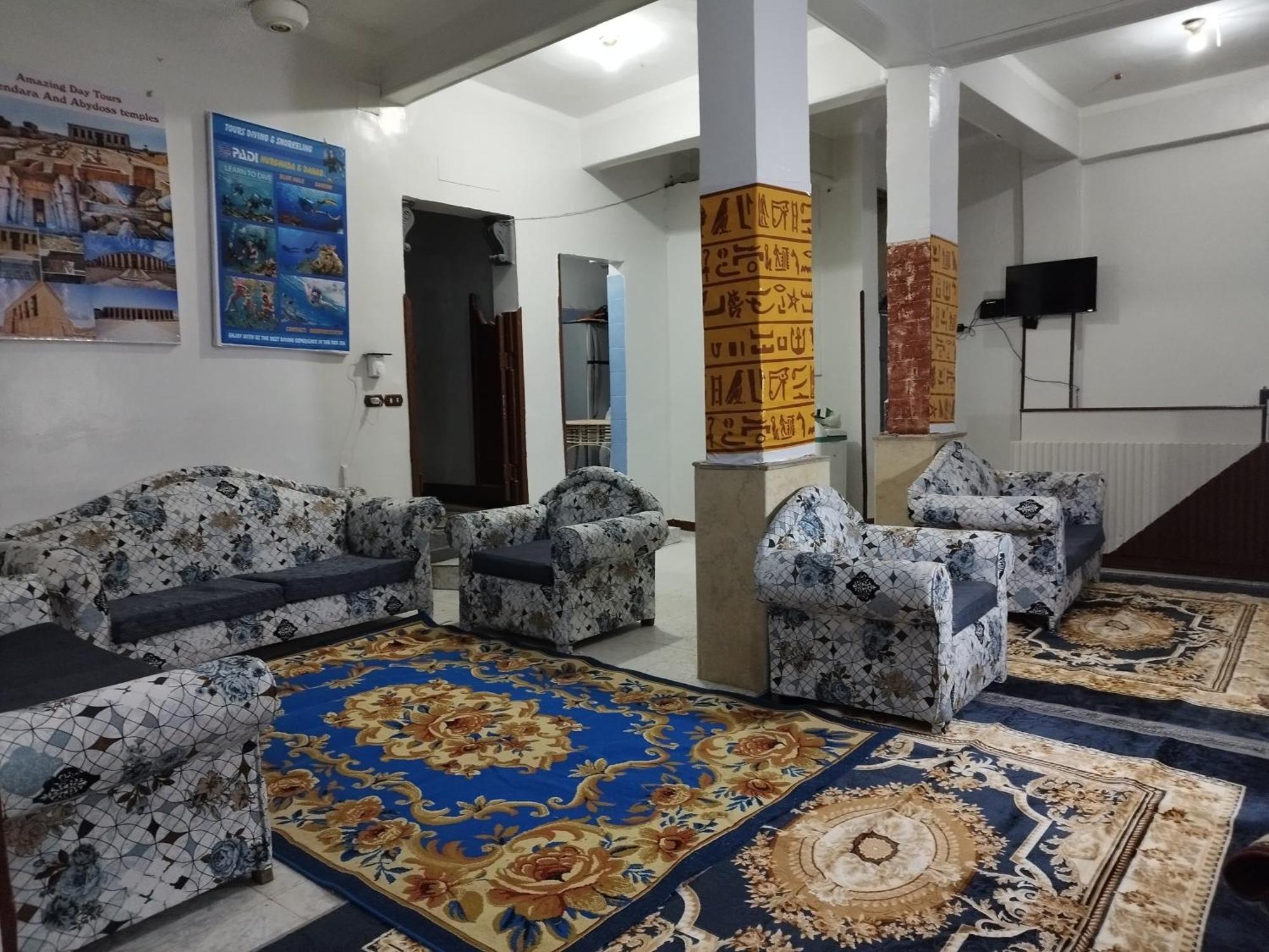 Albergue Grand Square