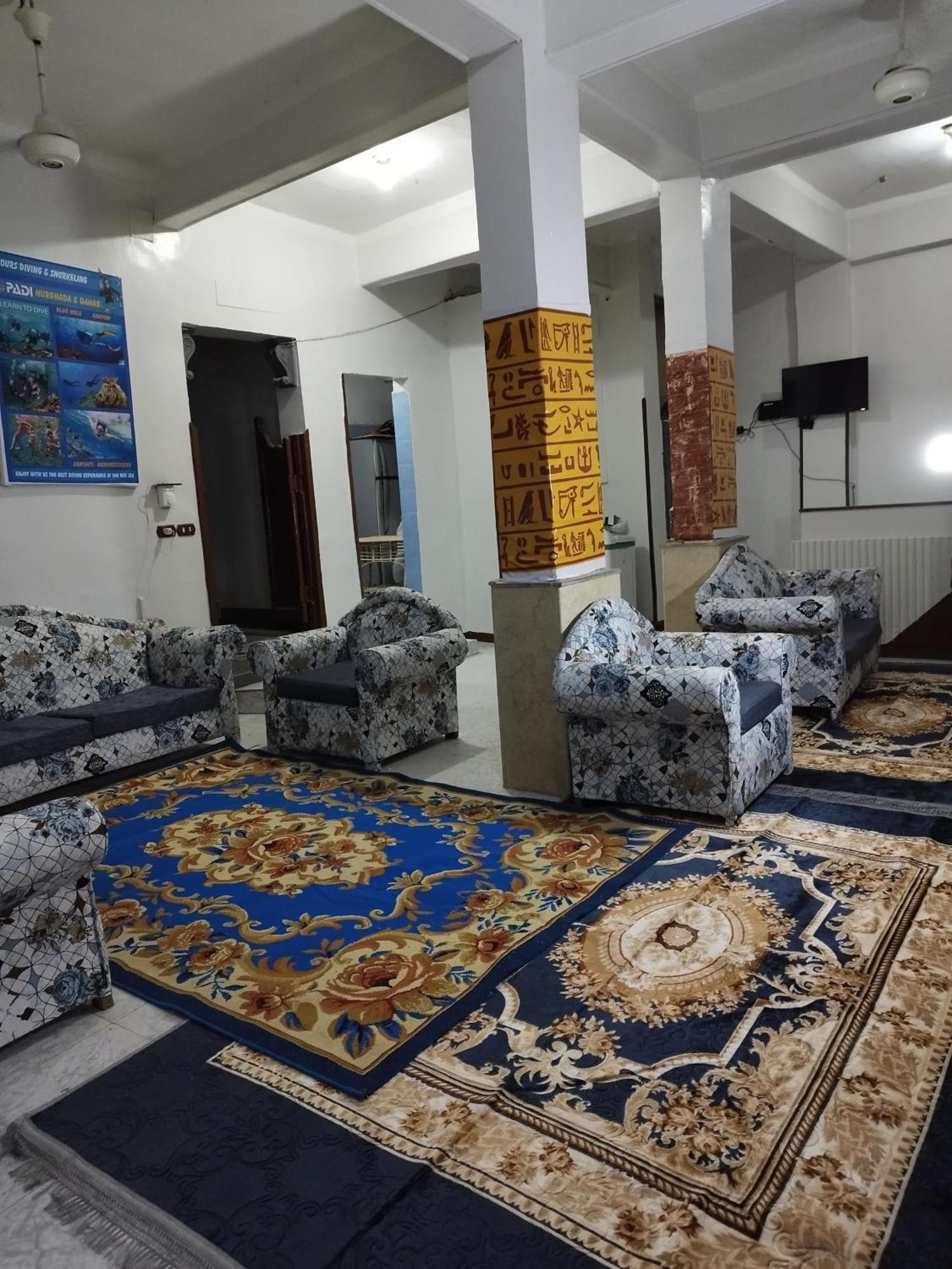 Grand Square Hostel