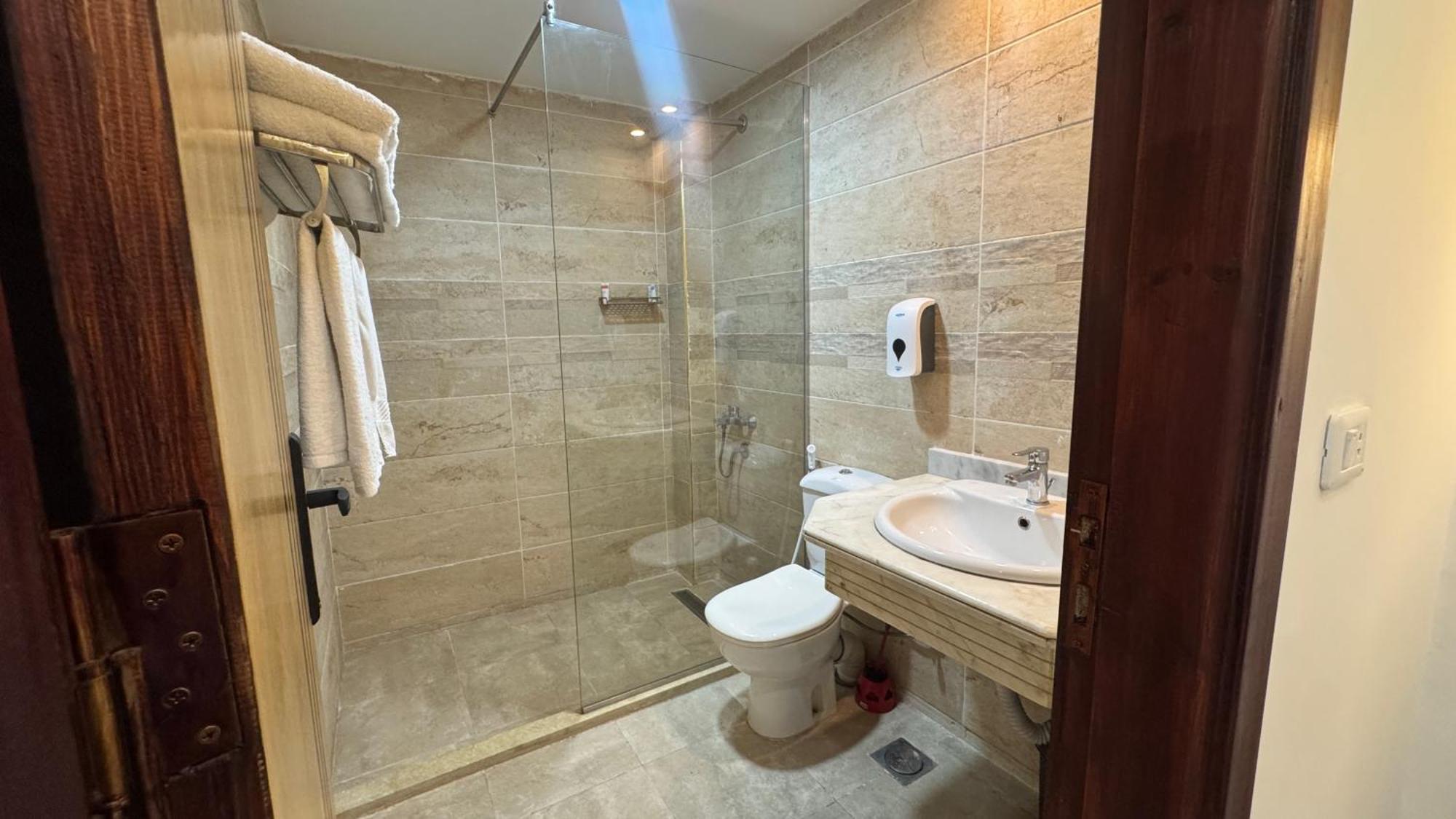 Hotel Pyramids 3*