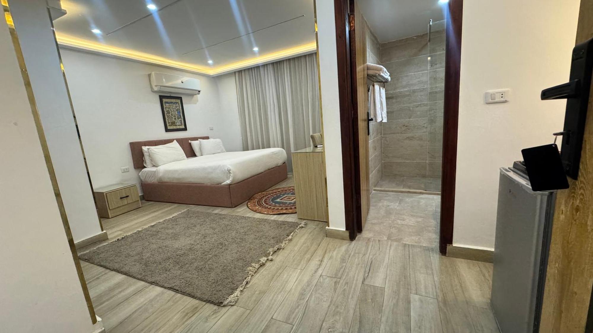 Pyramids Hotel 3*