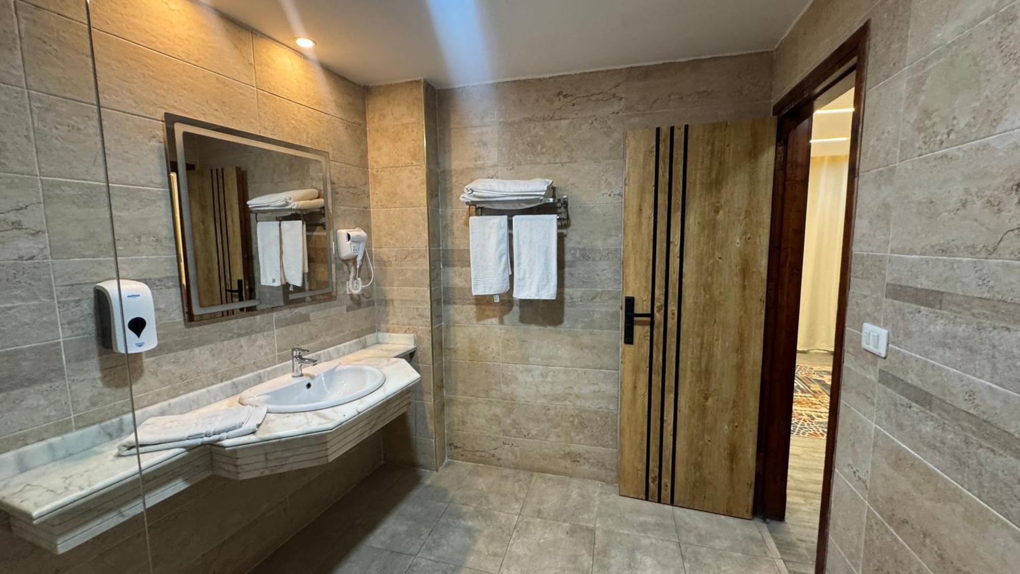Hotel Pyramids 3*