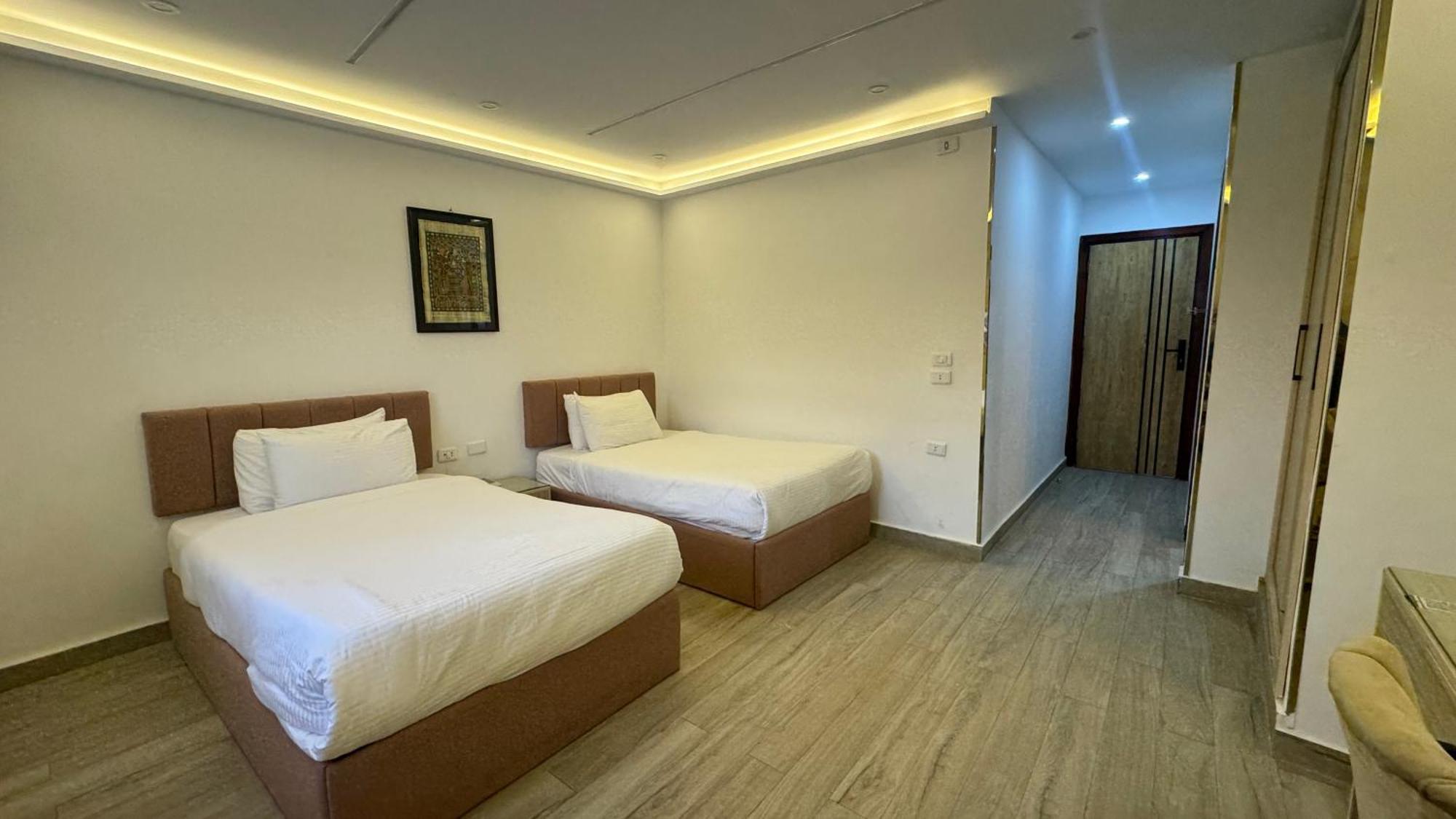 Pyramids Hotel 3*