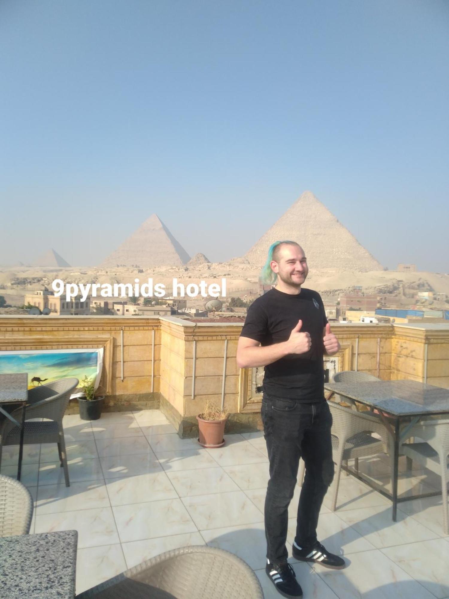 9pyramids * Kafret el-Gabal