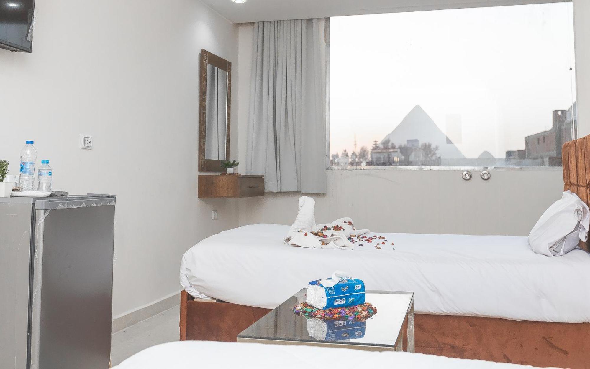 Experience Pyramids View 4* Kafret el-Gabal