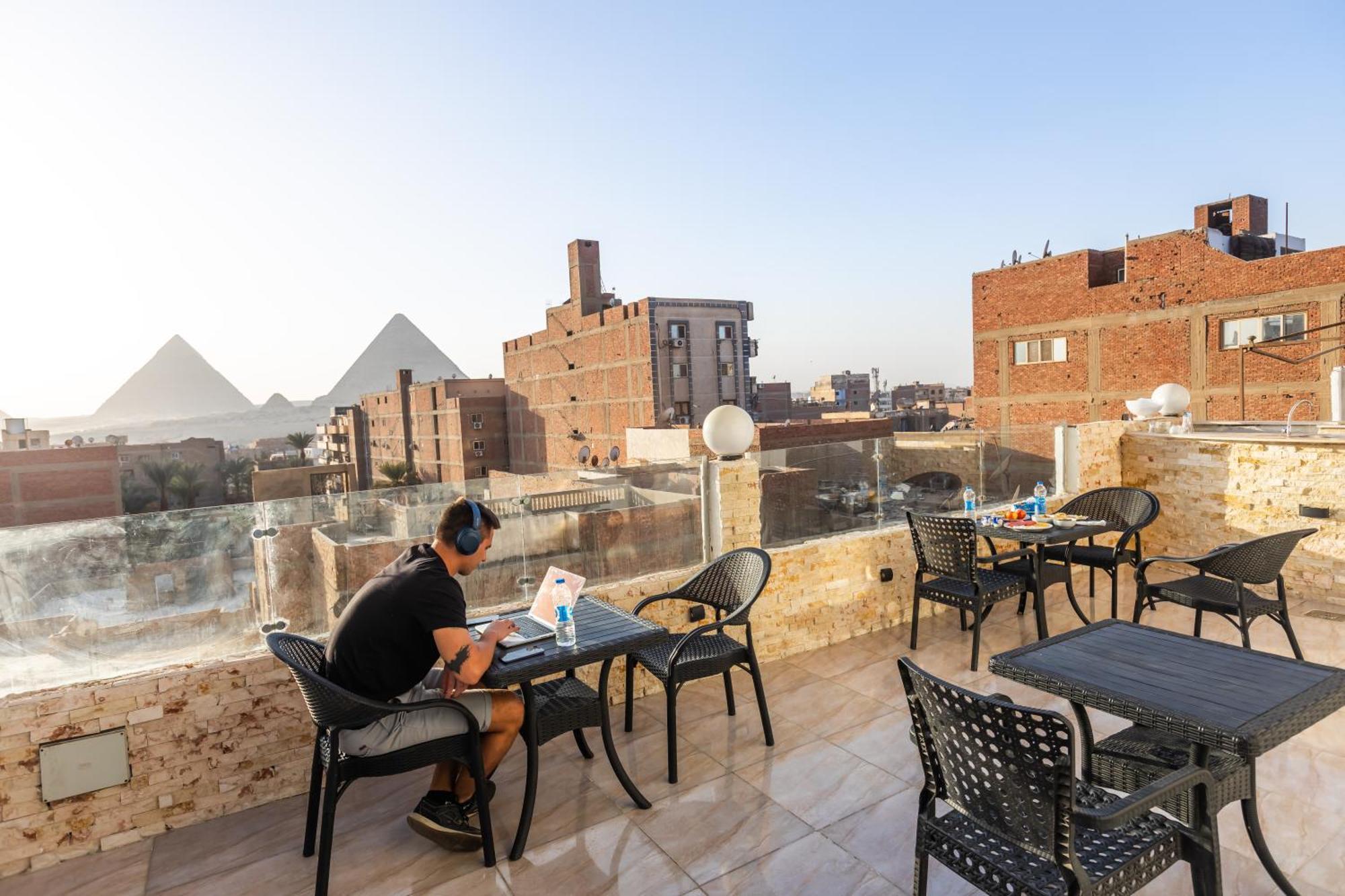 Experience Pyramids View Hotel