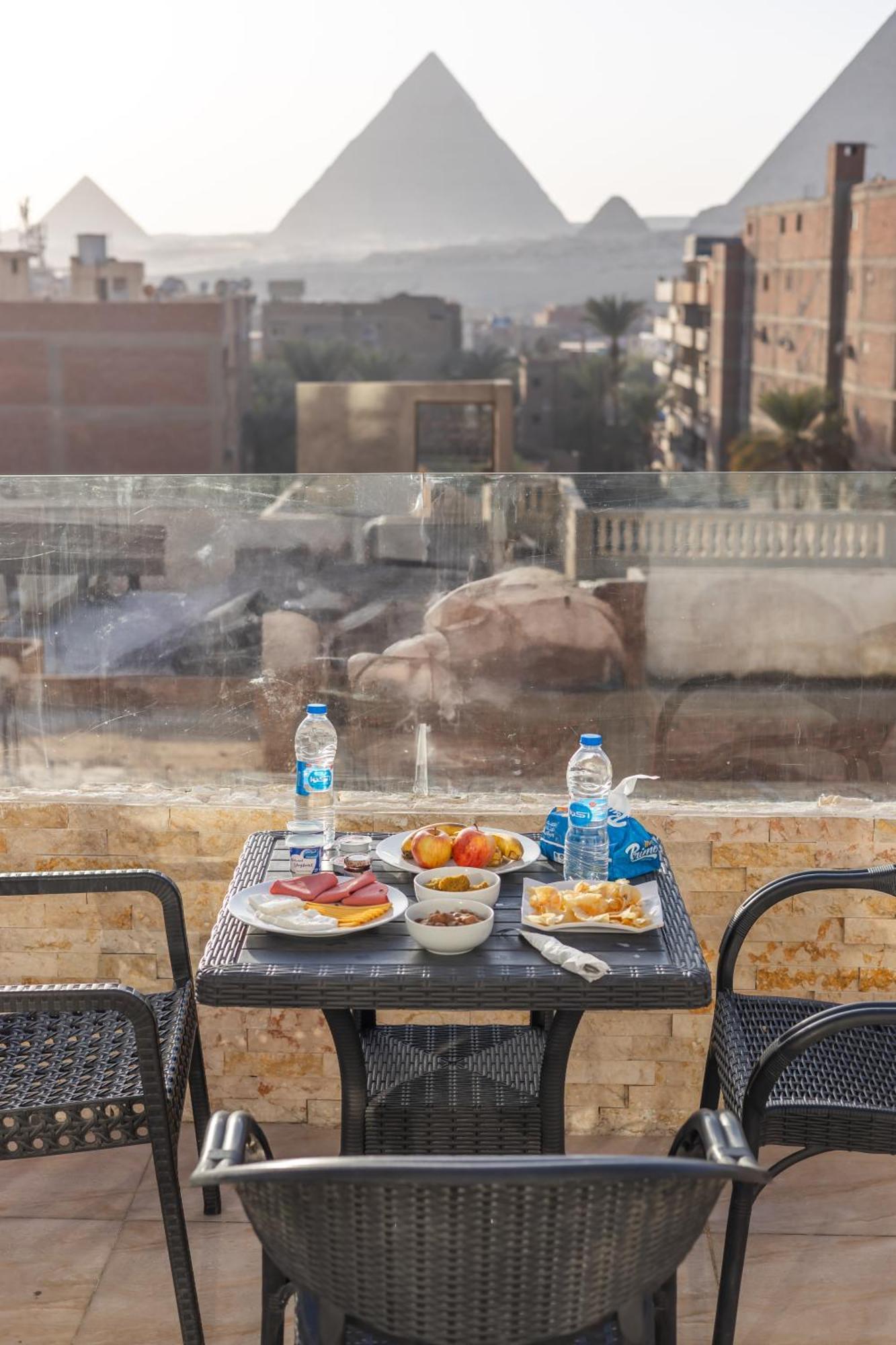 Experience Pyramids View 4* Kafret el-Gabal