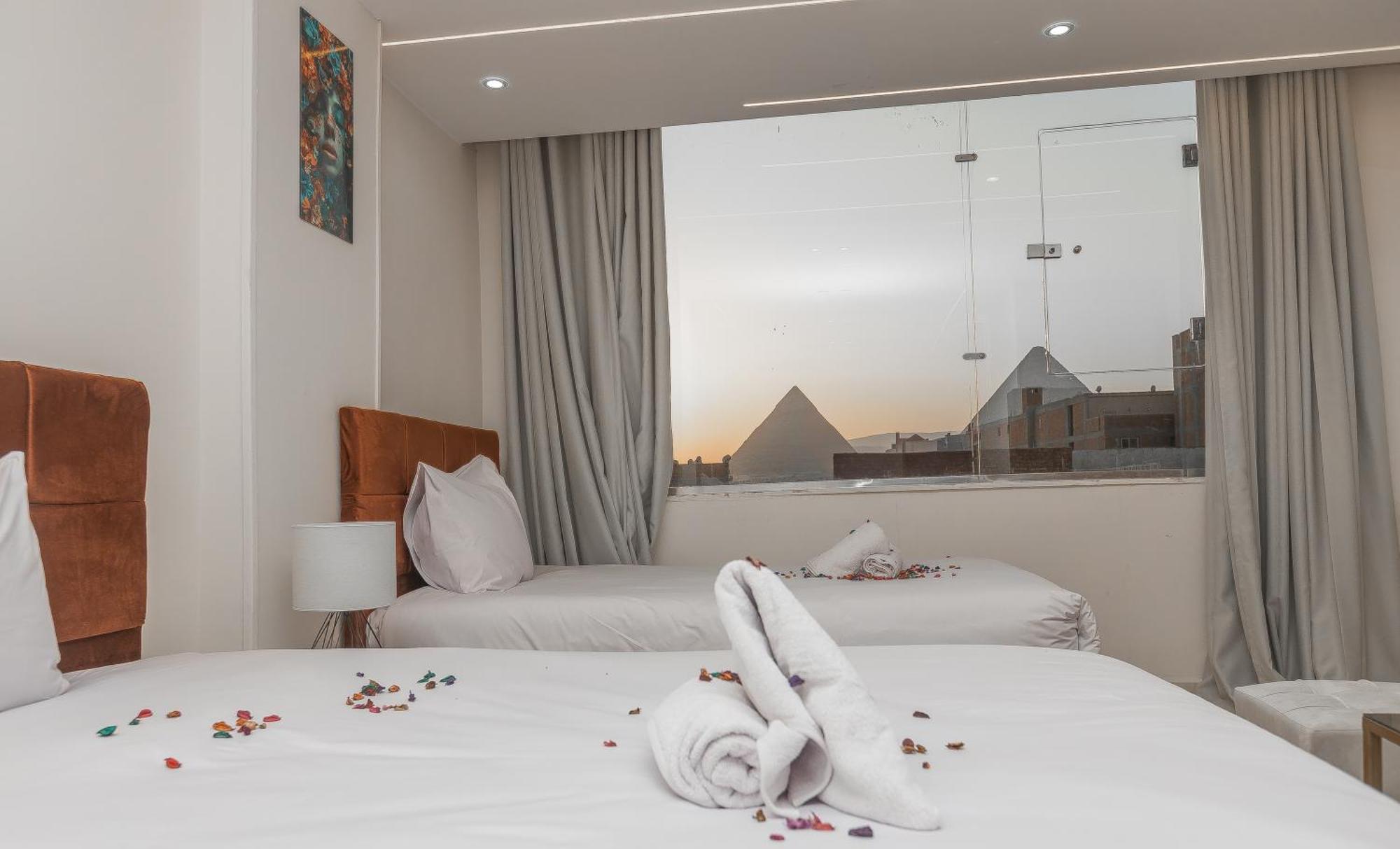 Experience Pyramids View 4*