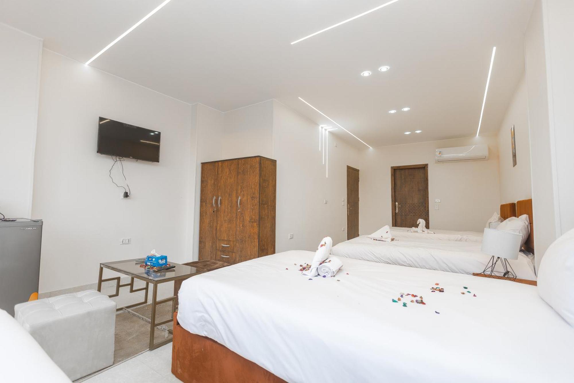 Experience Pyramids View Hotel