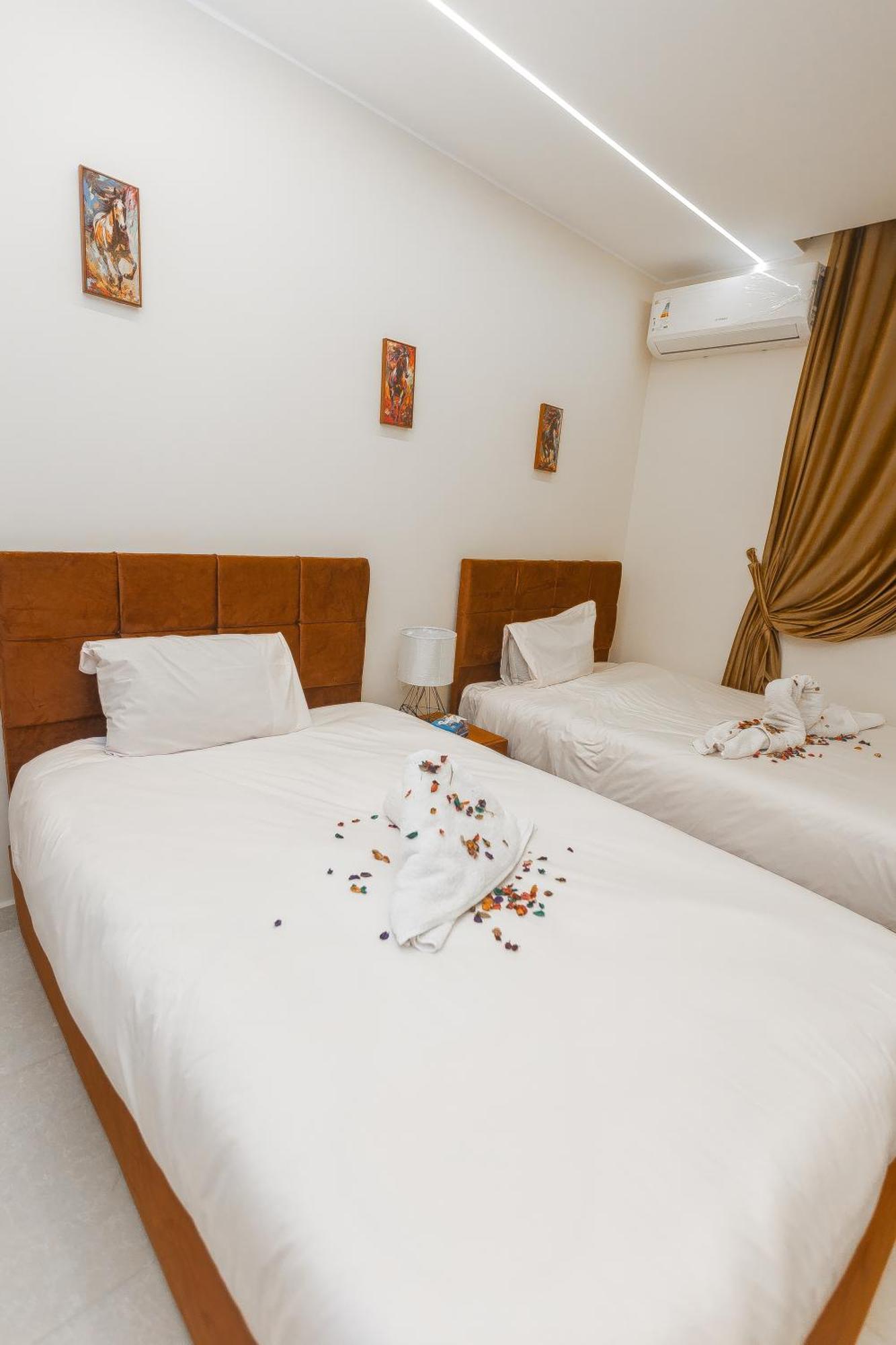 Hotel Experience Pyramids View