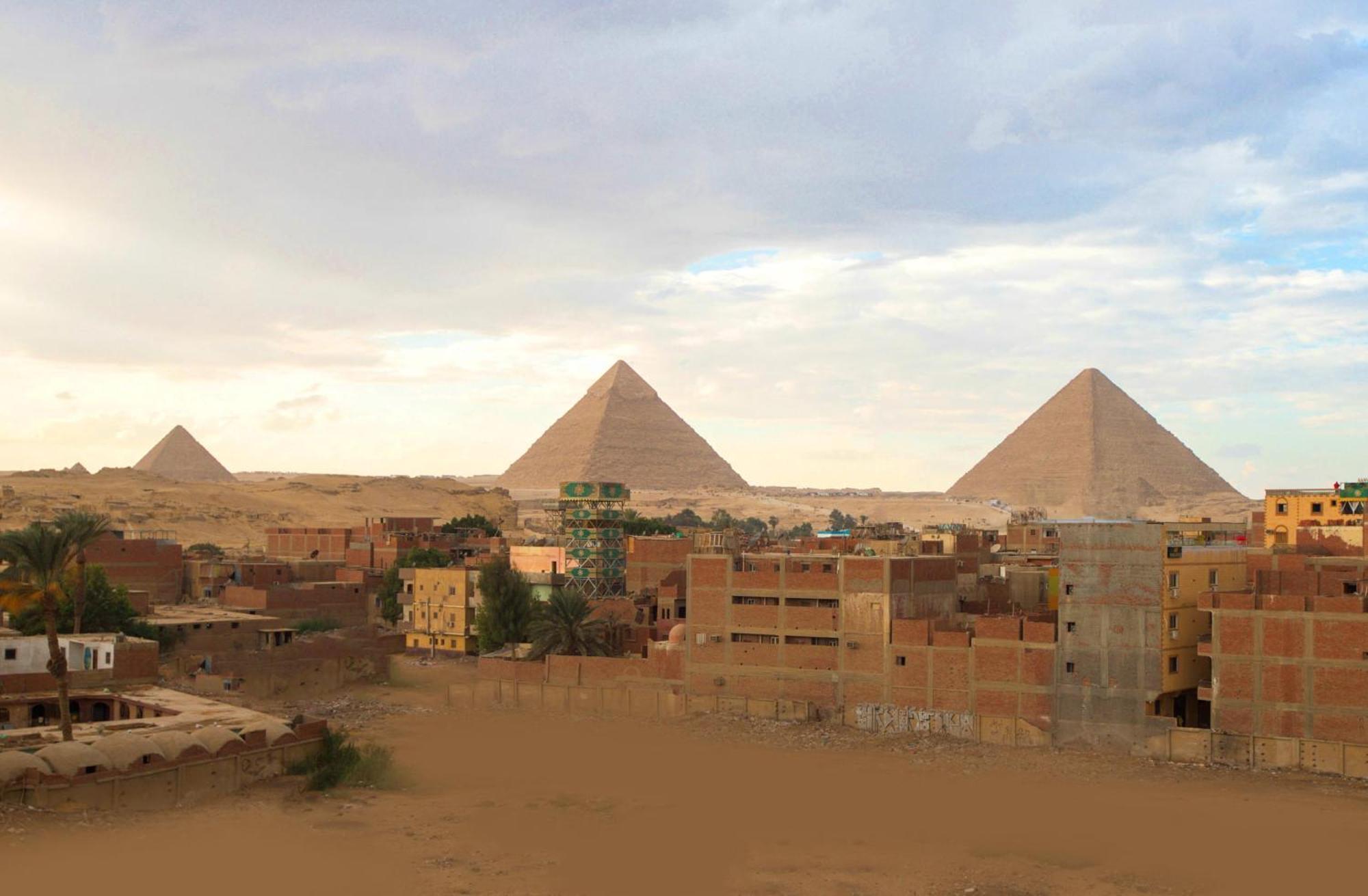 Pyramids Plateau Otel