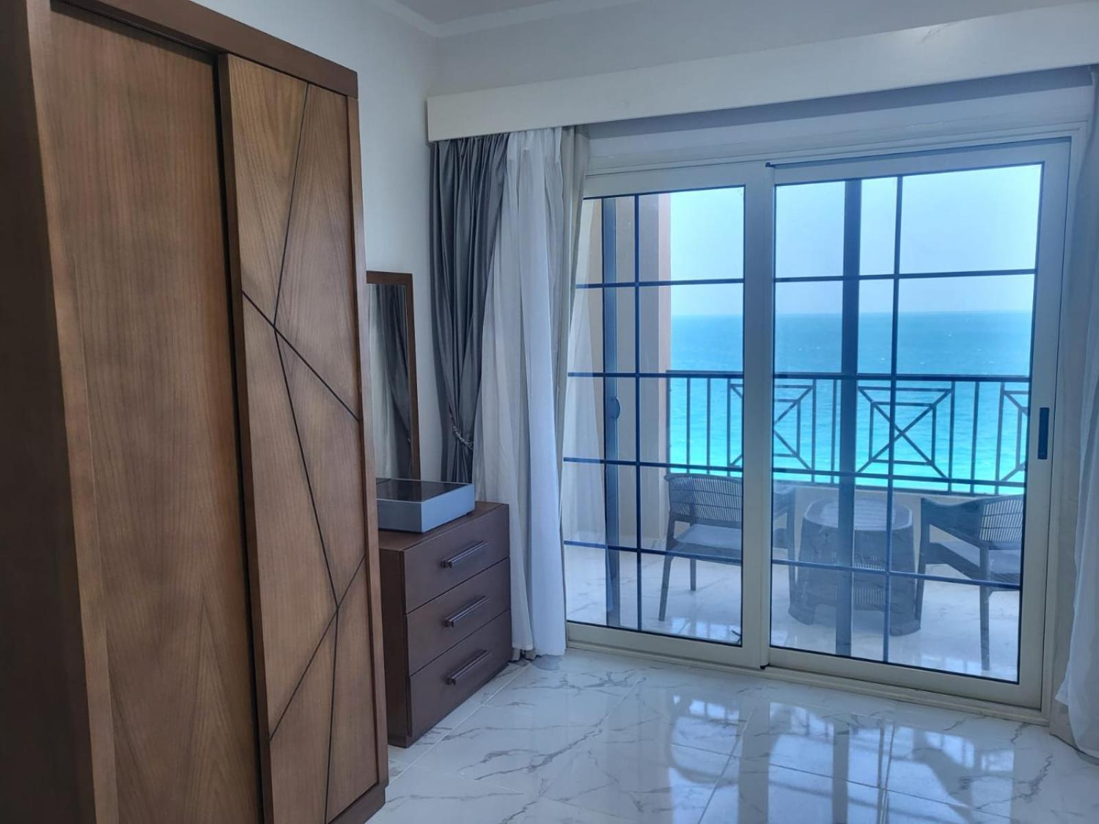 Juliana Beach Aqua Park 3*