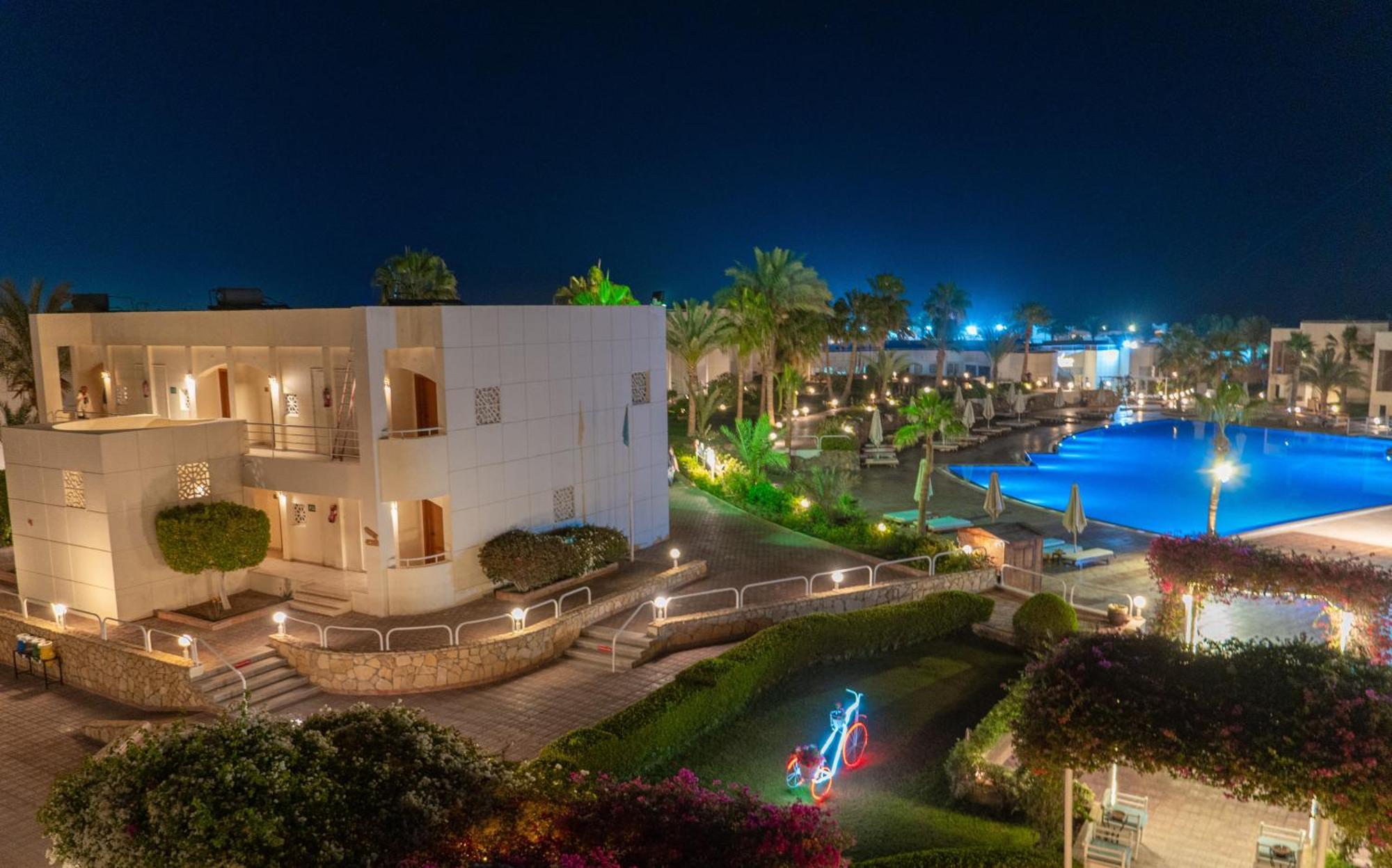 Reef Resort 4*