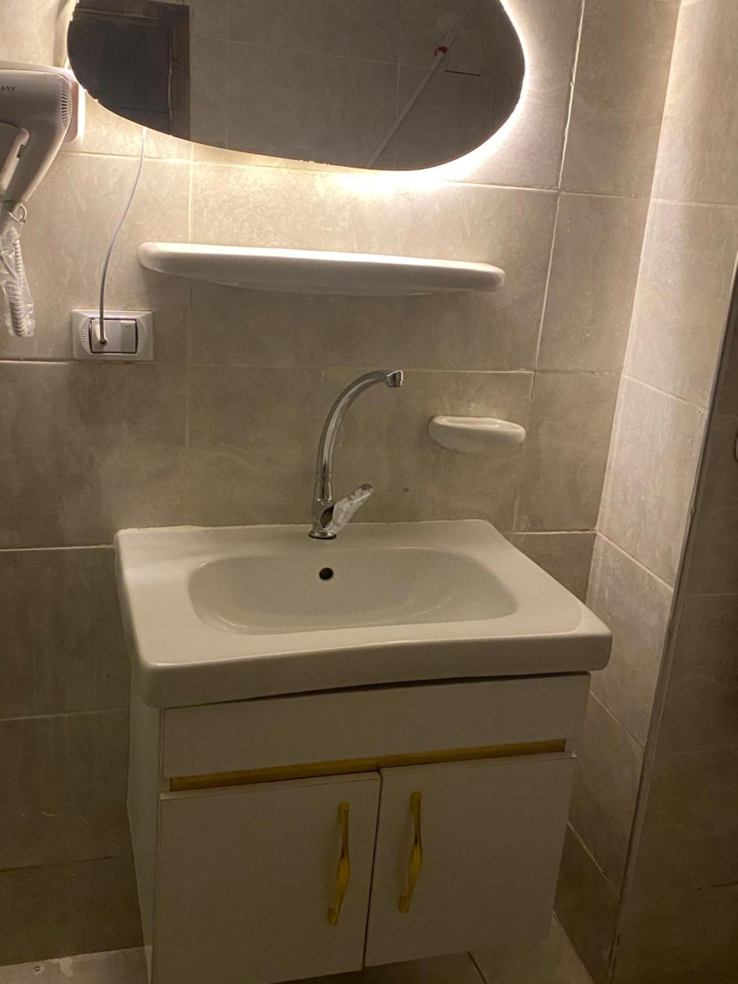 Hotel Experience Pyramids View Kafret el-Gabal