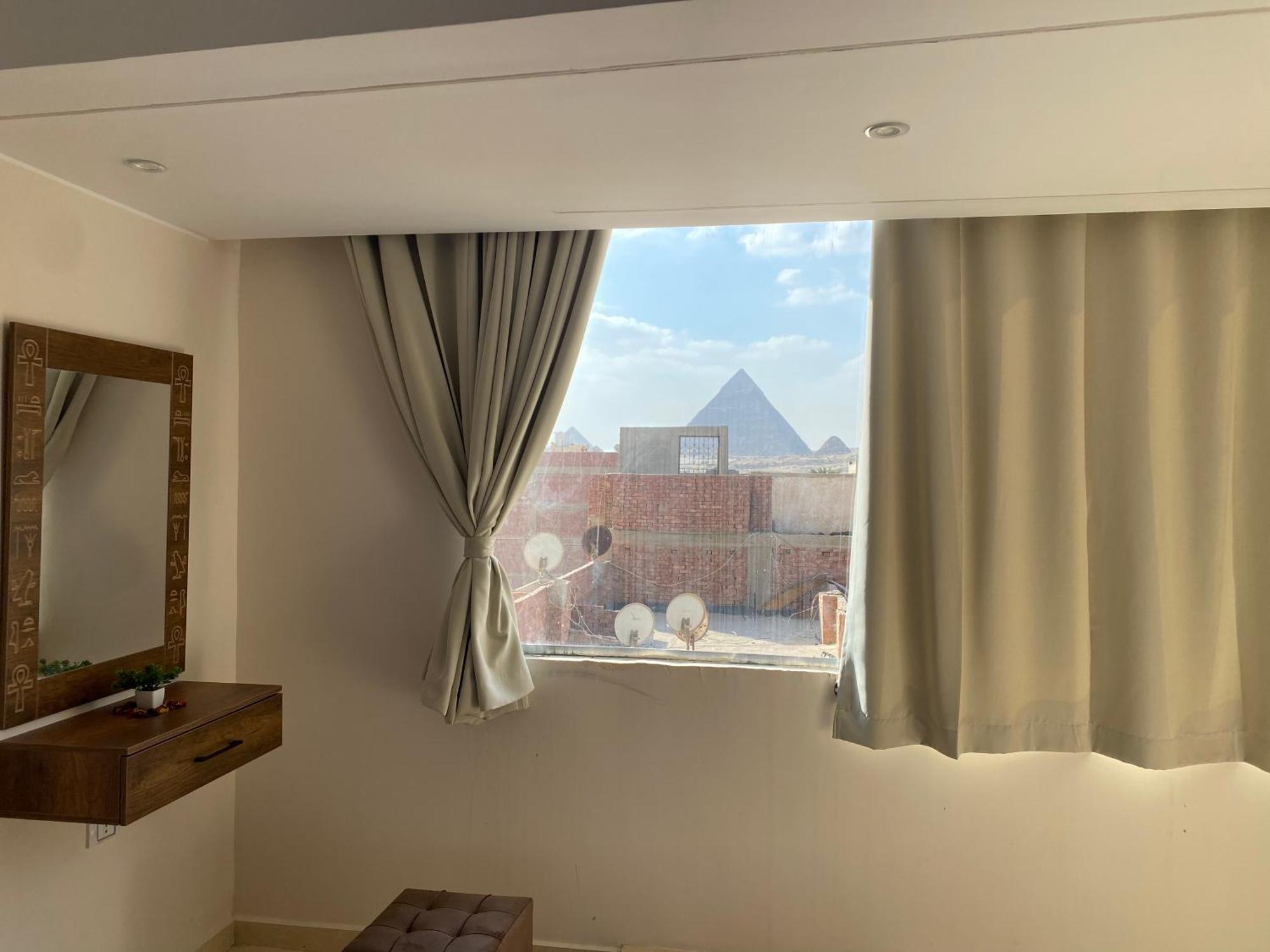 Experience Pyramids View Hotel Kafret el-Gabal