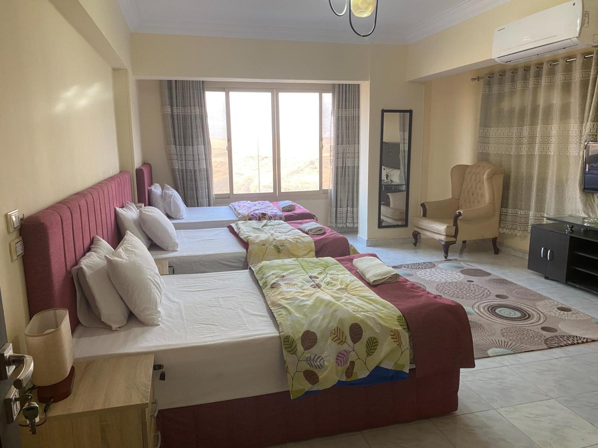 Pyramita Hotel 3*