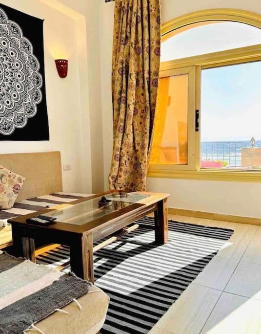 Mandala Beachfront Seaview 1 *