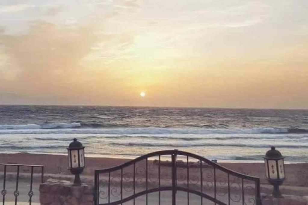 Mandala Beachfront Seaview 1 *