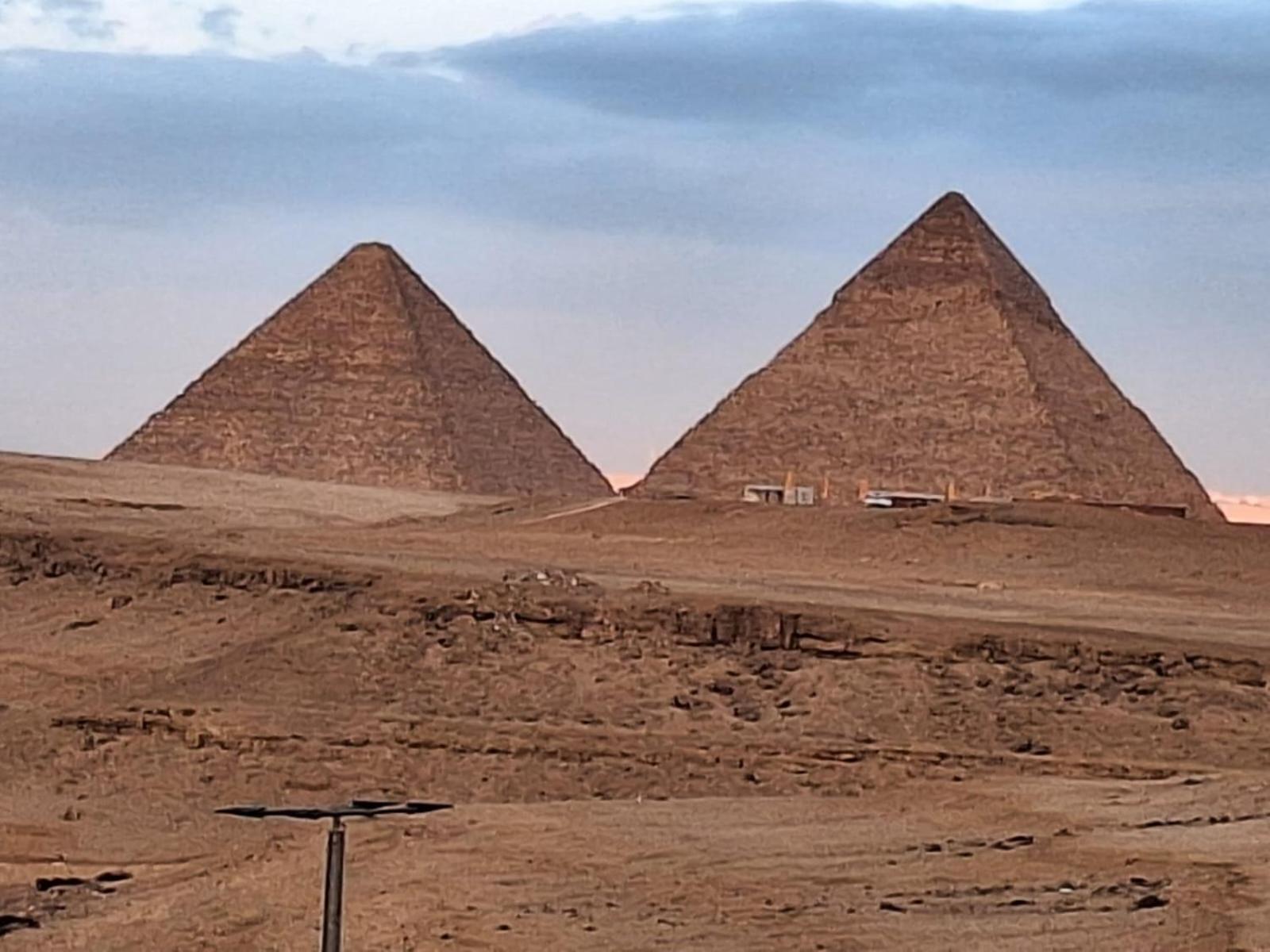 Guest house Atlantis Pyramids Ghatati