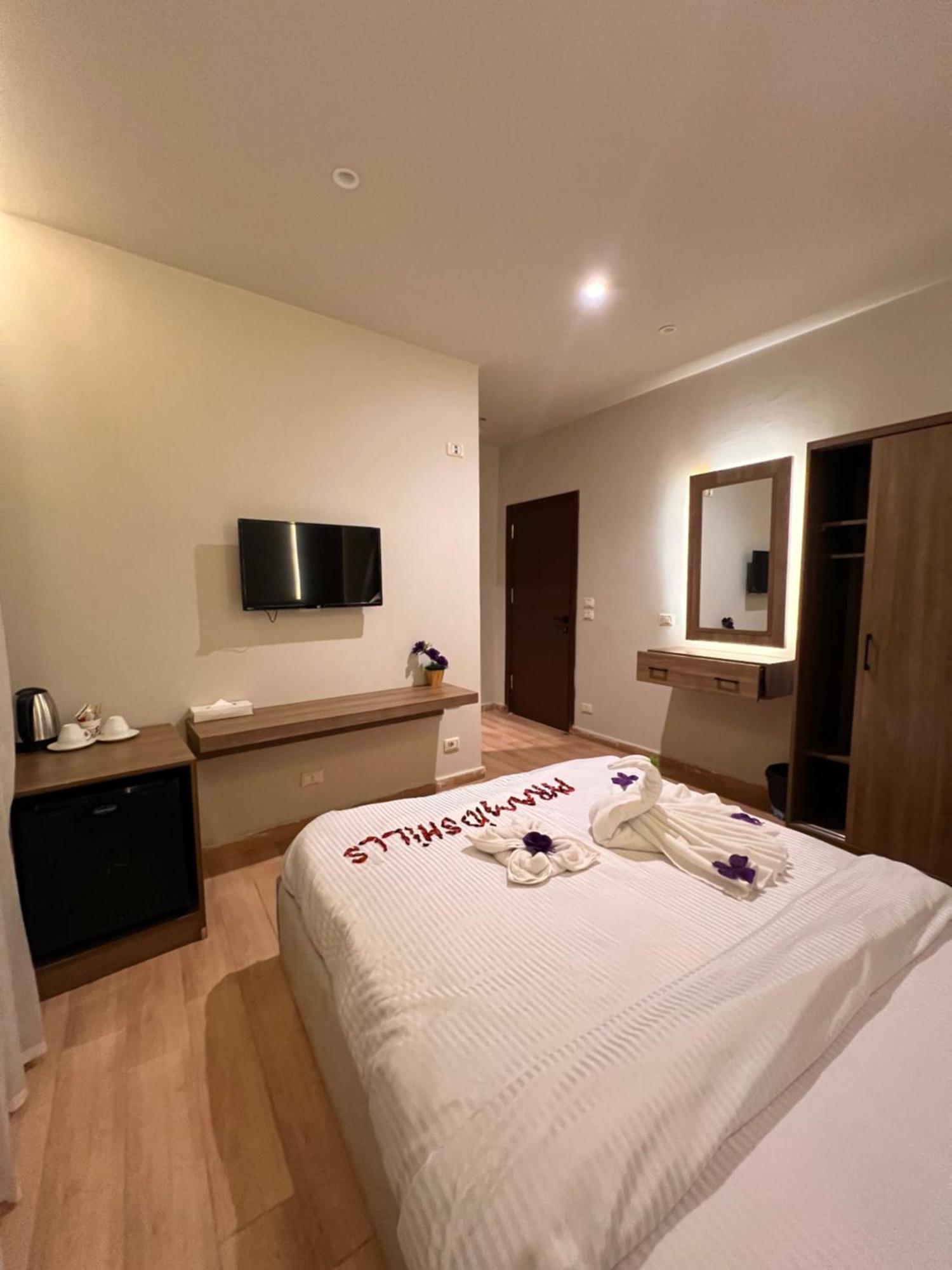 Pyramids Hills Hotel Kafrat al Jabal