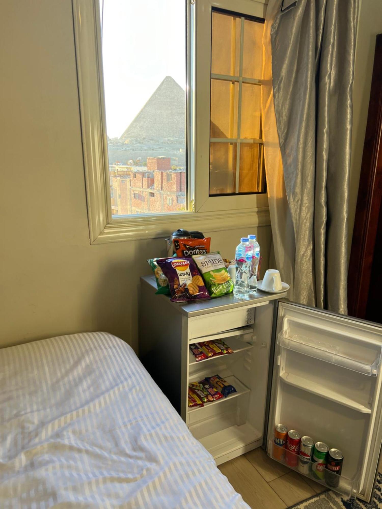 Pyramids Hills Hotel Kafrat al Jabal