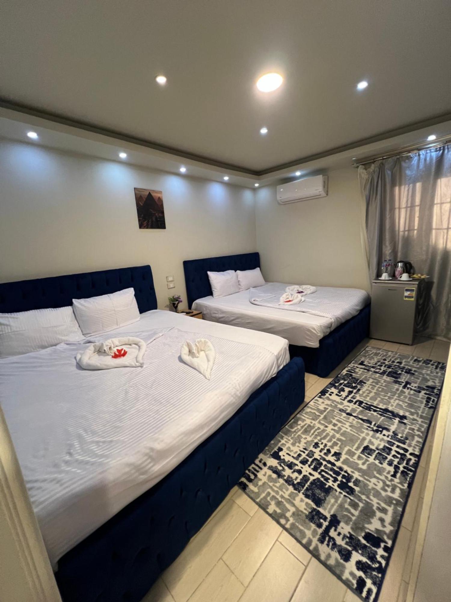Hotel Pyramids Hills 3*