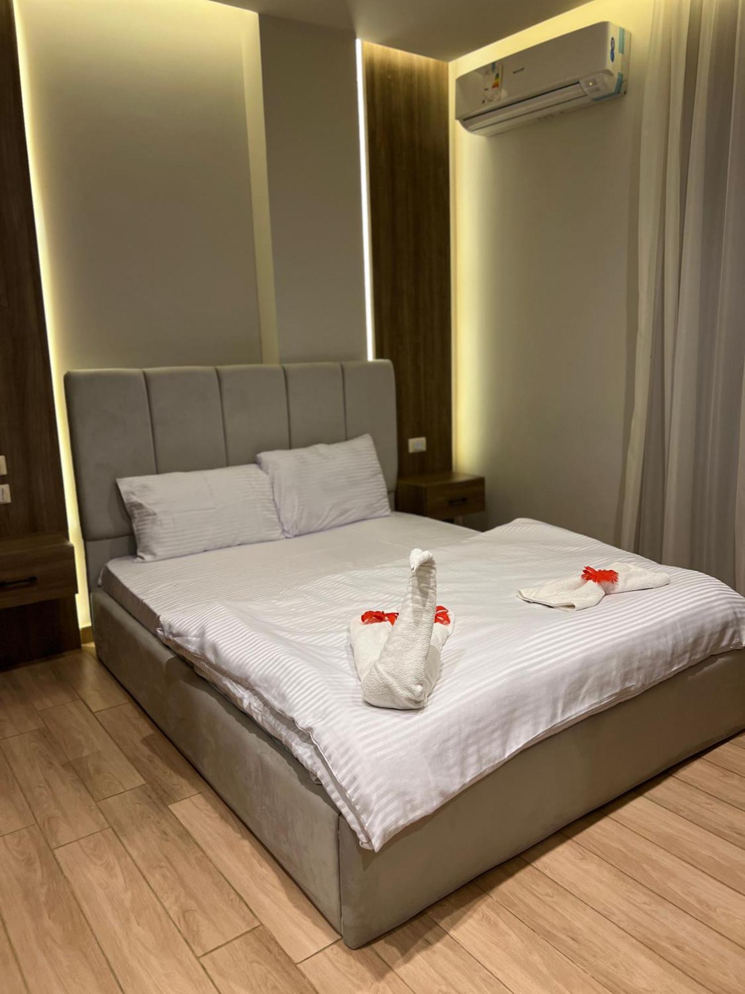 Pyramids Hills Hotel Kafrat al Jabal