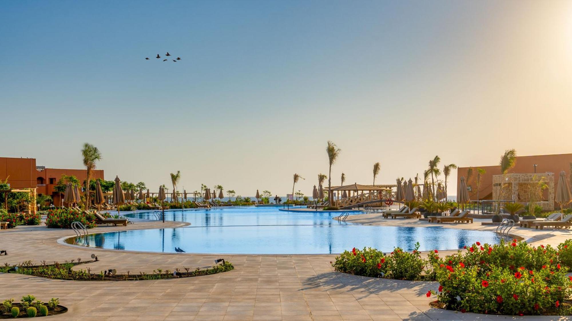 Three Corners Happy Life Resort Abu Dabab