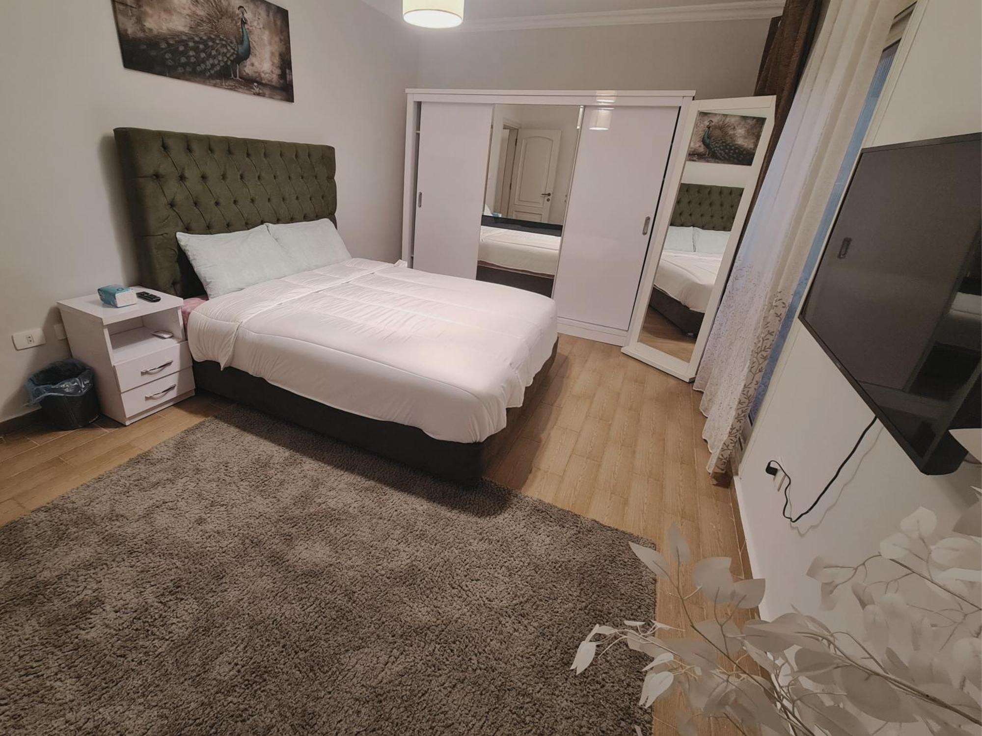Apartment Freshly Modern Renewed 3br Full Aircod Dar Masr Qornfel