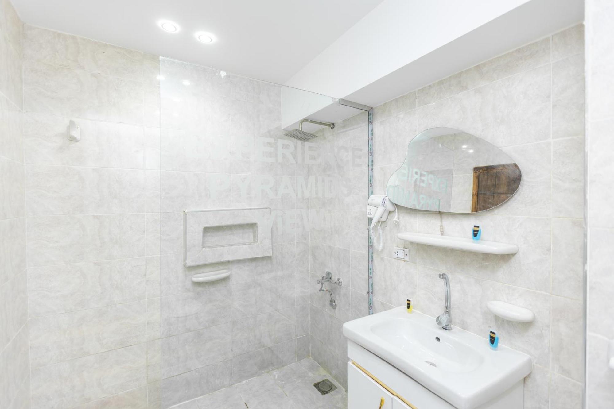 Hotel Experience Pyramids View 4*