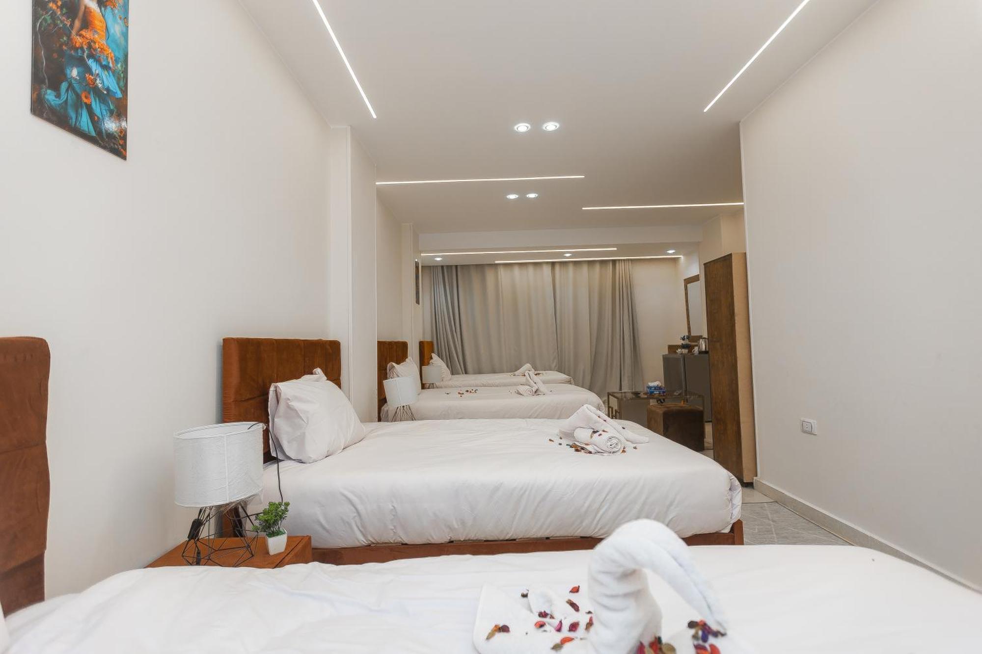 Experience Pyramids View Hotel 4*