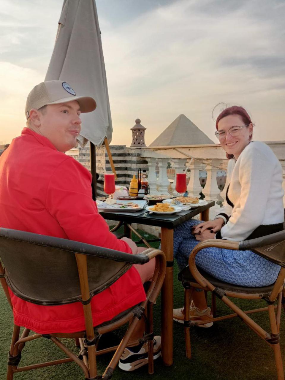 Hotel Pyramids International Kafret el-Gabal