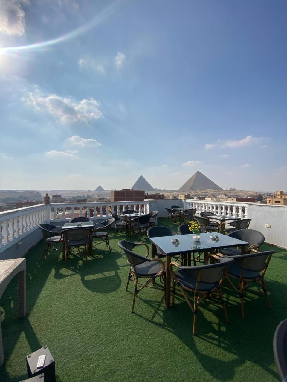 Pyramids International Hotel Kafret el-Gabal