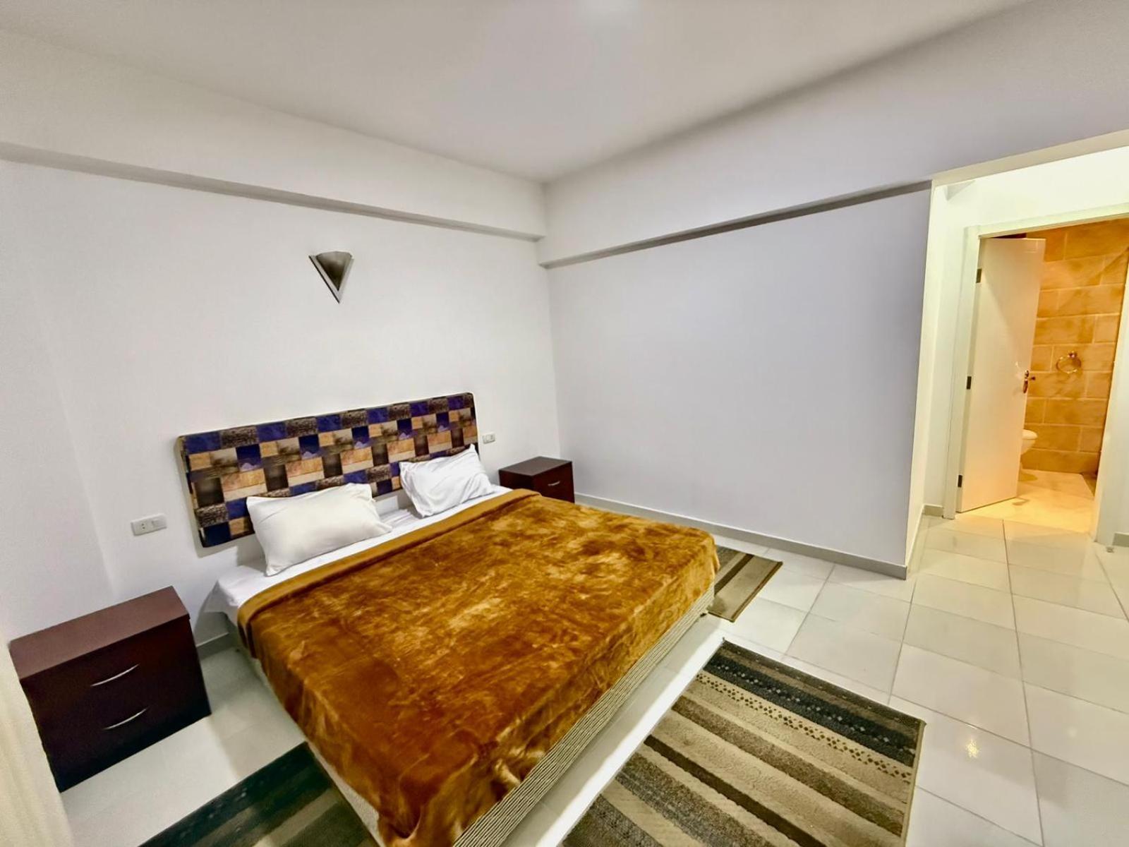 Apartment Spacious 3br - Al Dora Resort,