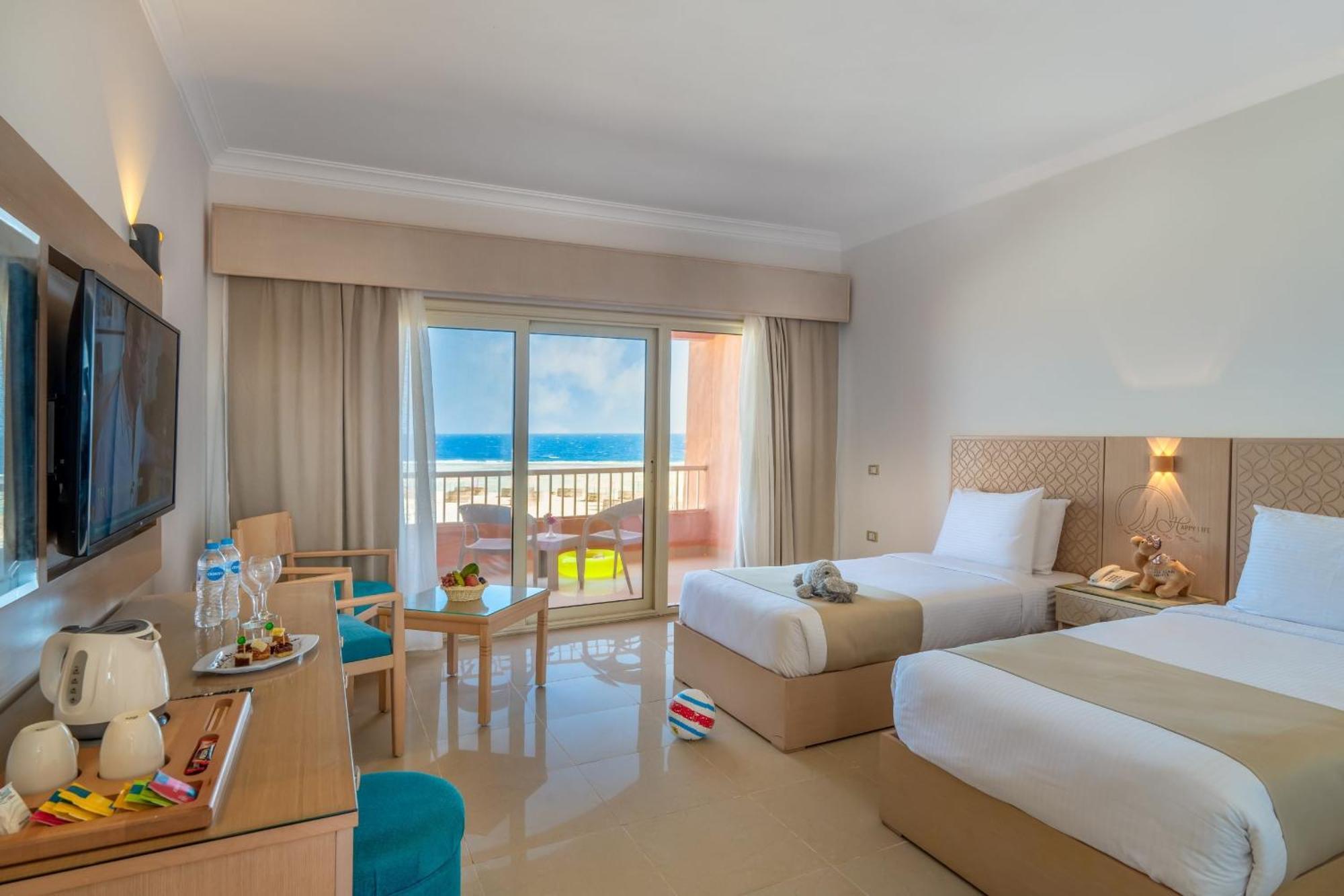 Resort Three Corners Happy Life