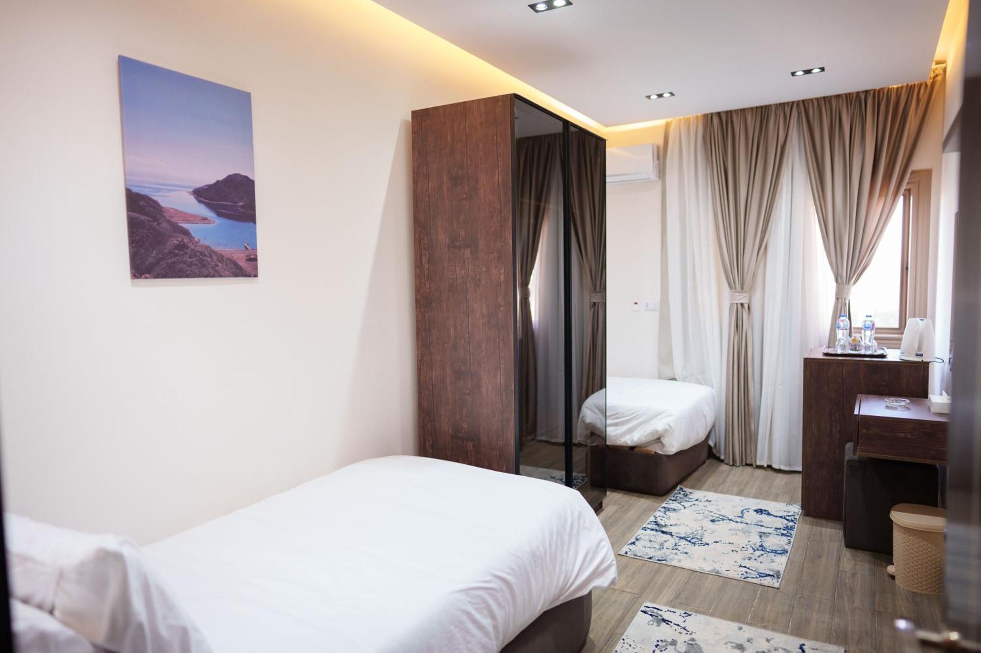 Pyramids Sunshine View Hotel Kafrat al Jabal